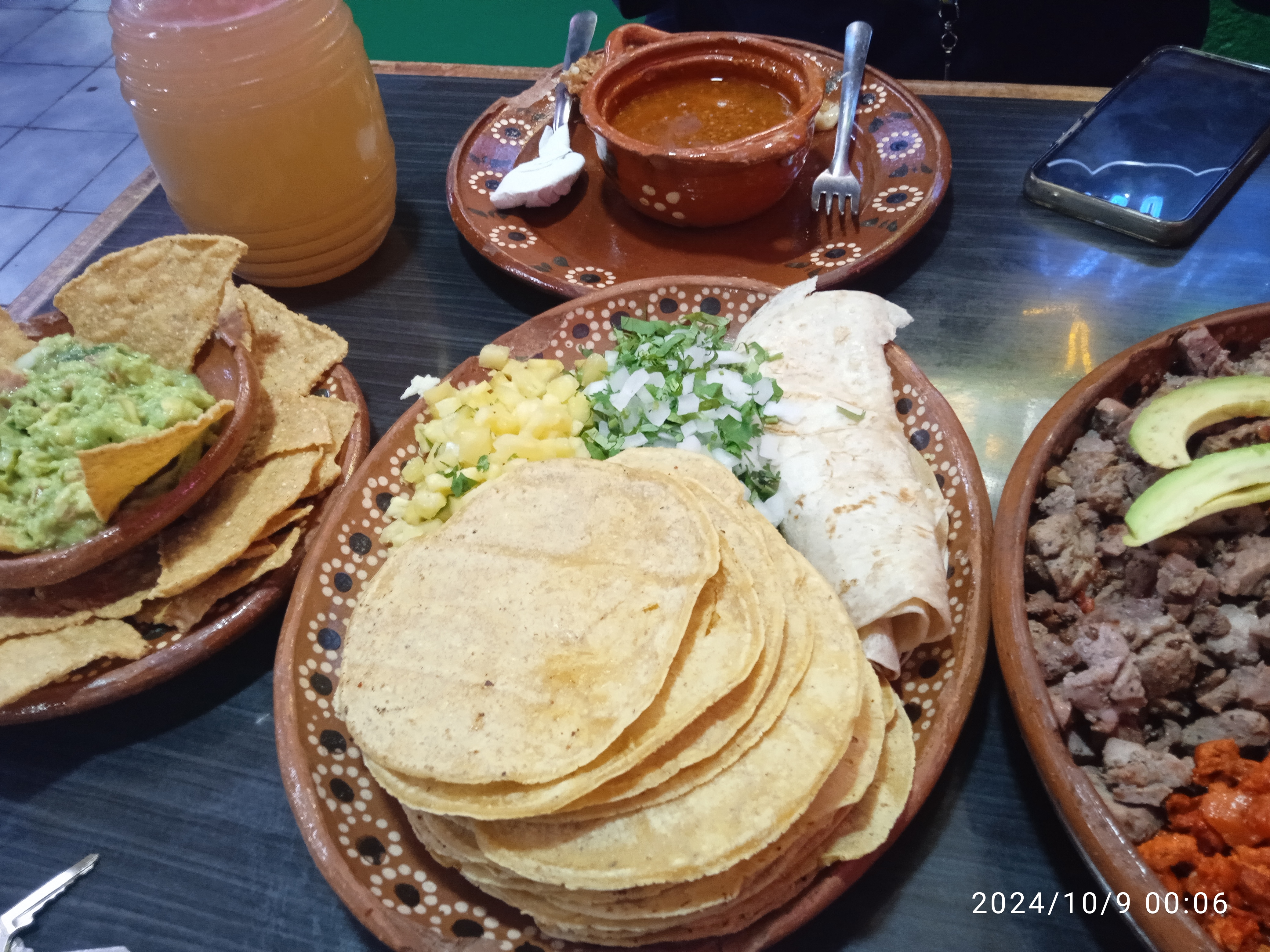 La Lotería Taquería image 6