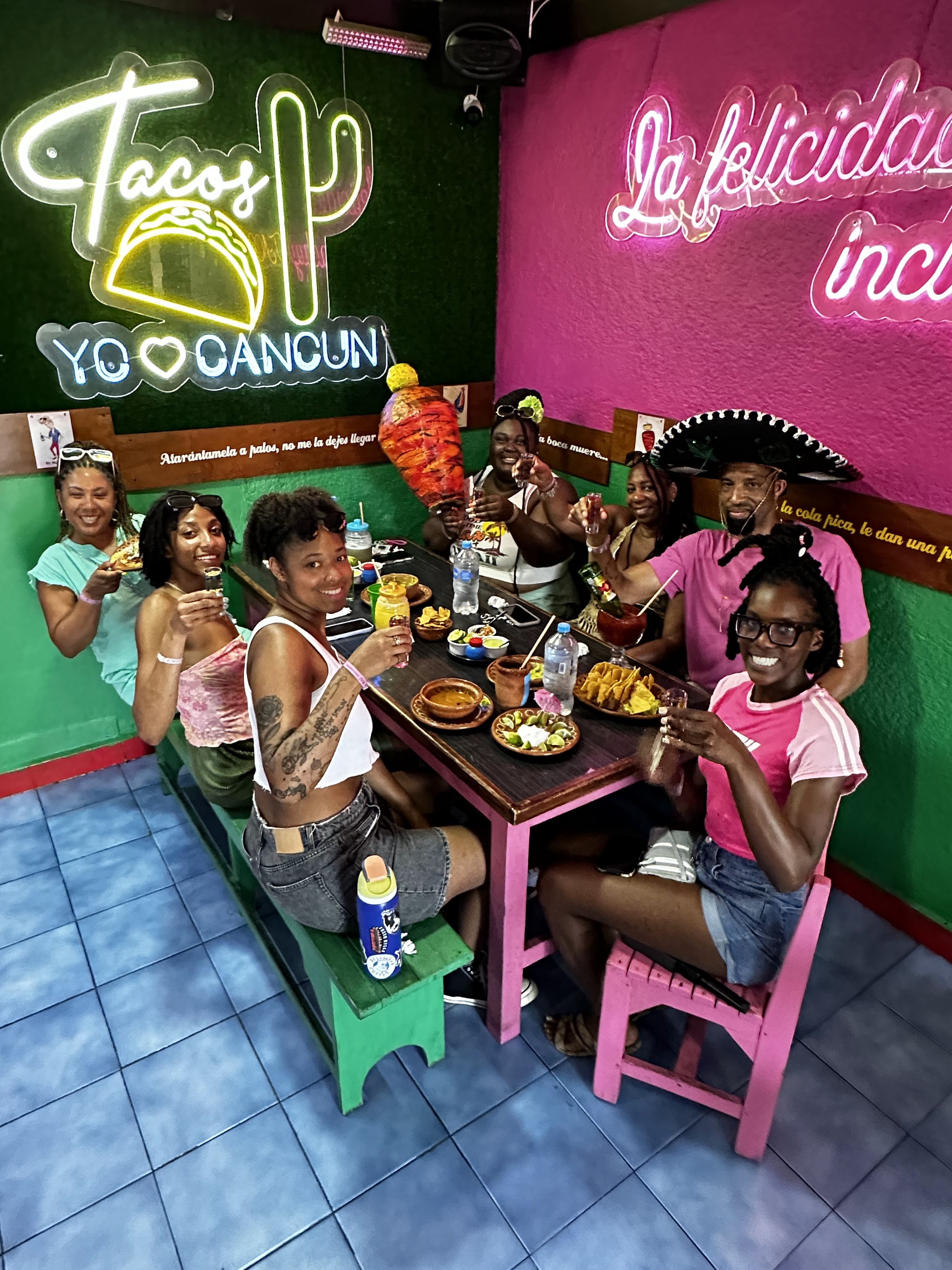 La Lotería Taquería image 7