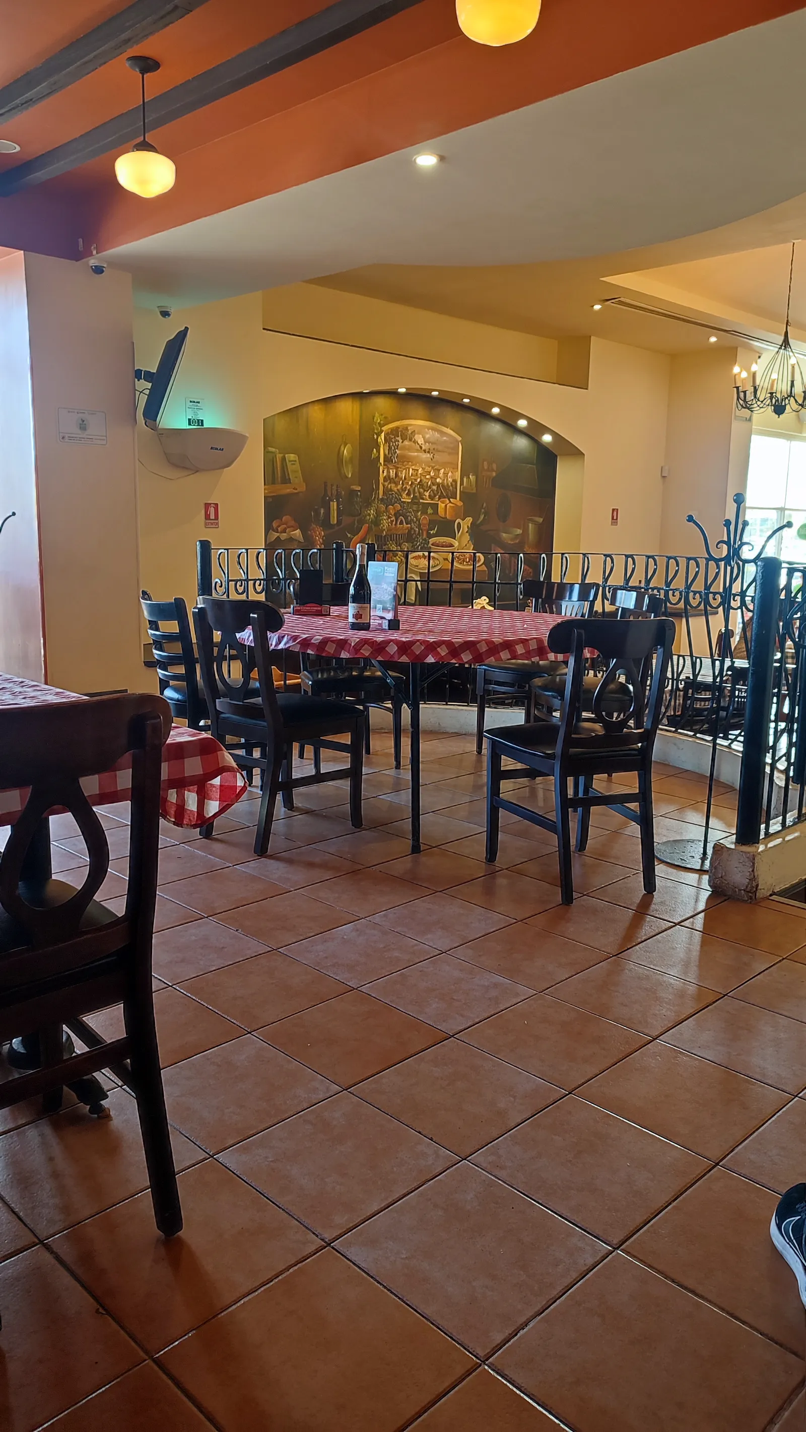 Italianni's image 4