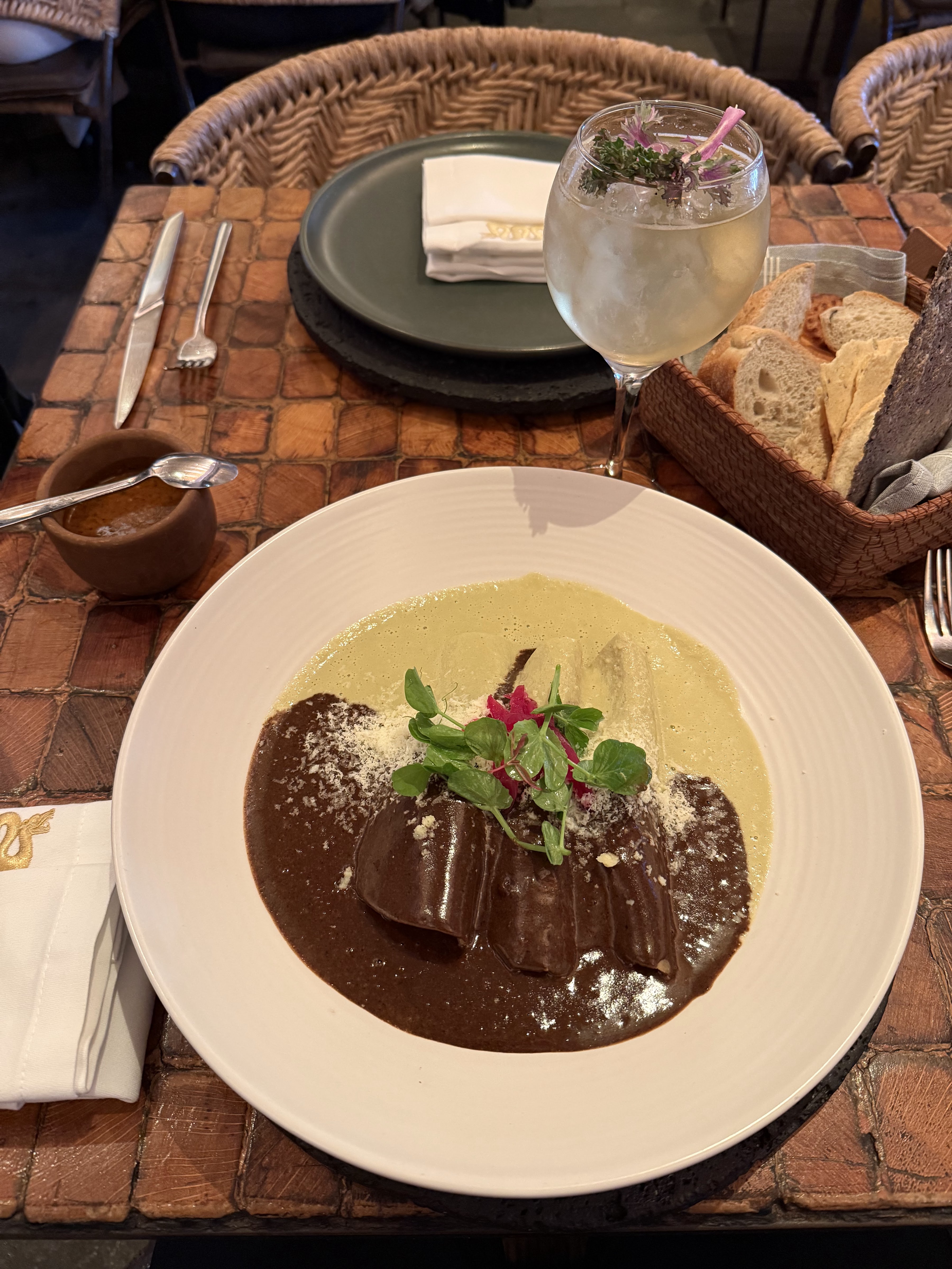 Los Danzantes image 4