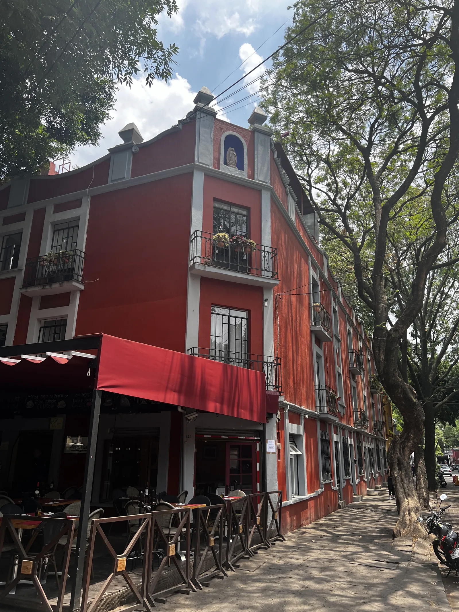 La Esquina de los Milagros image 4