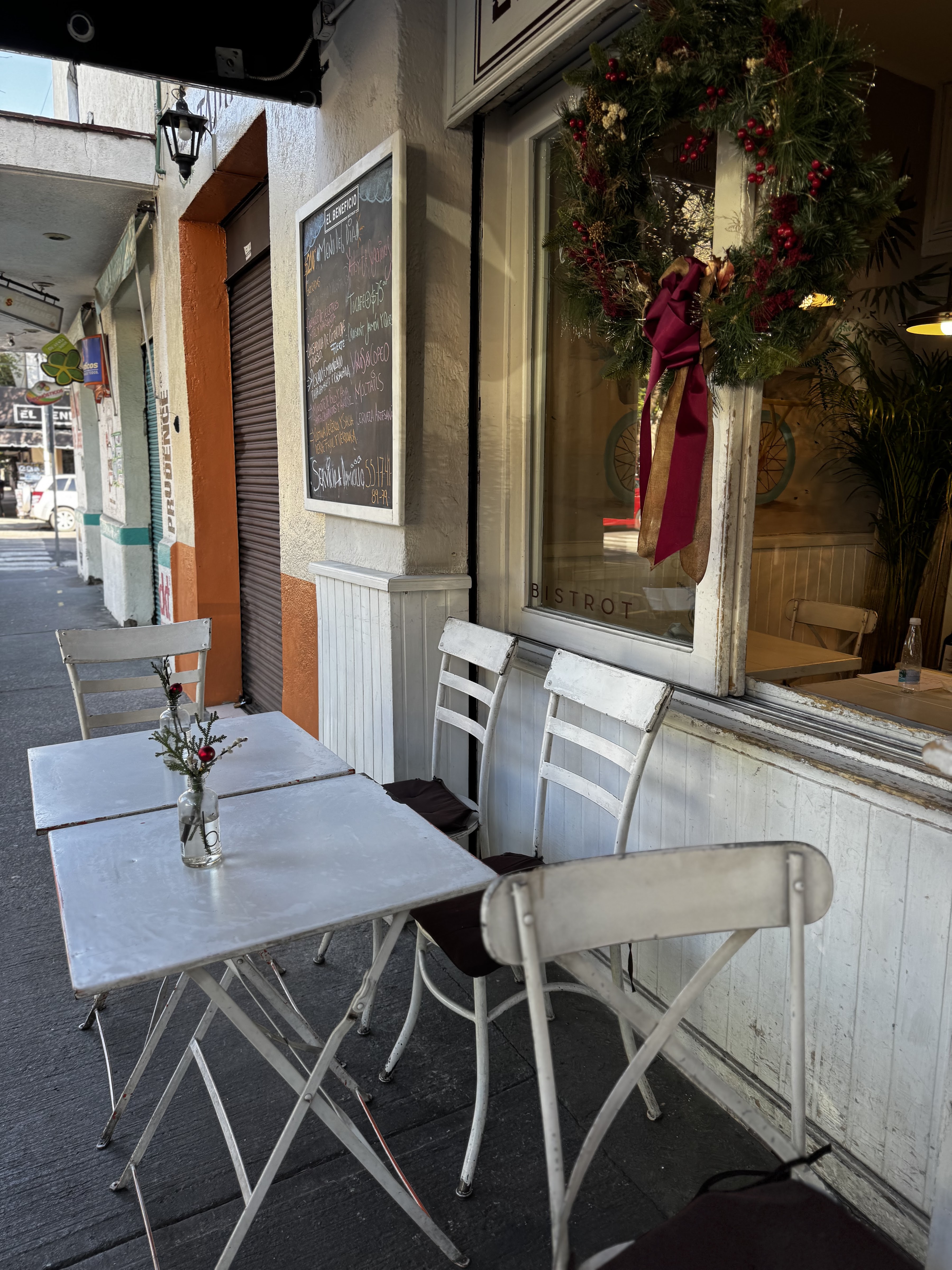 El Beneficio Bistrot image 6