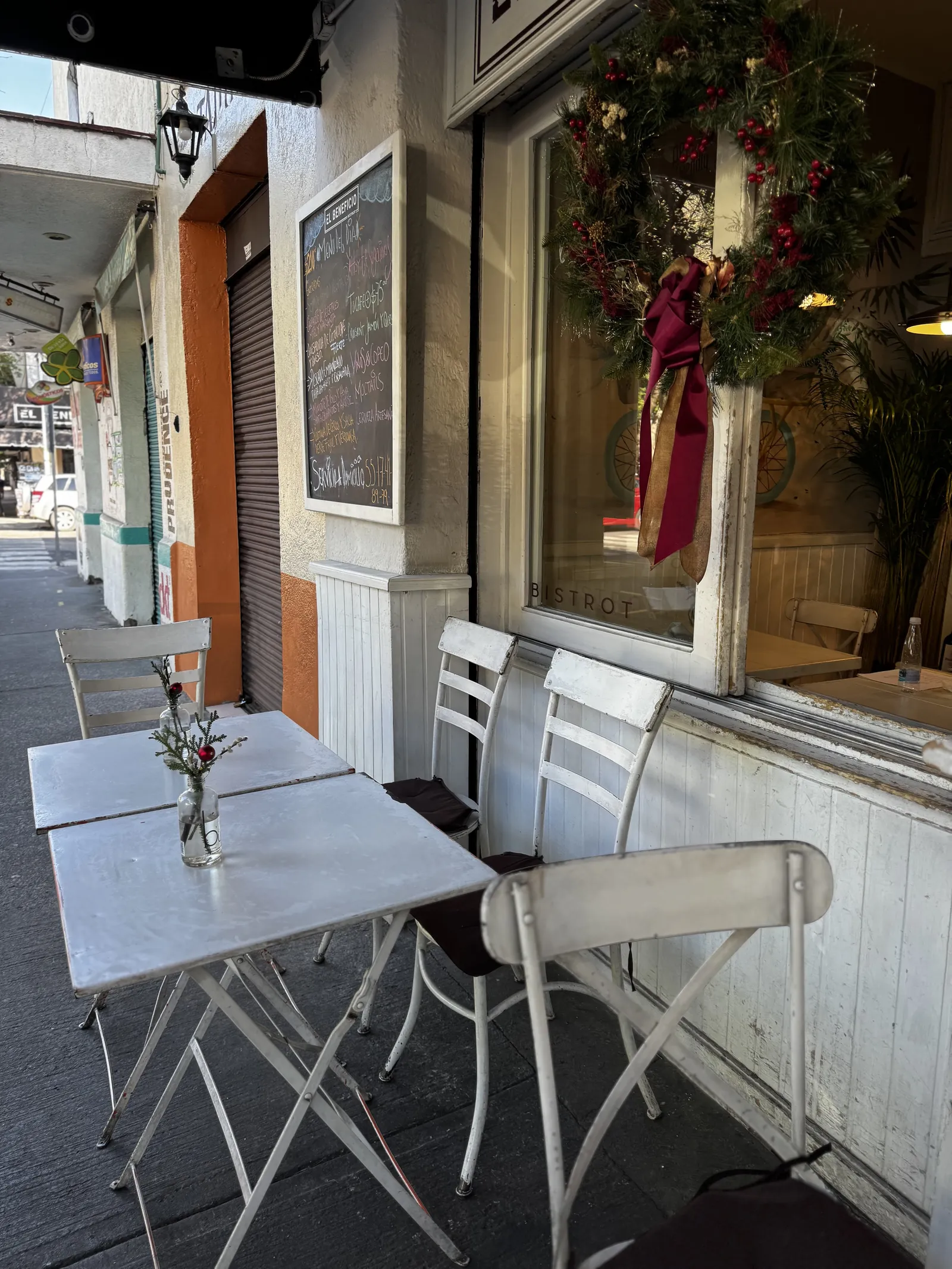 El Beneficio Bistrot image 6