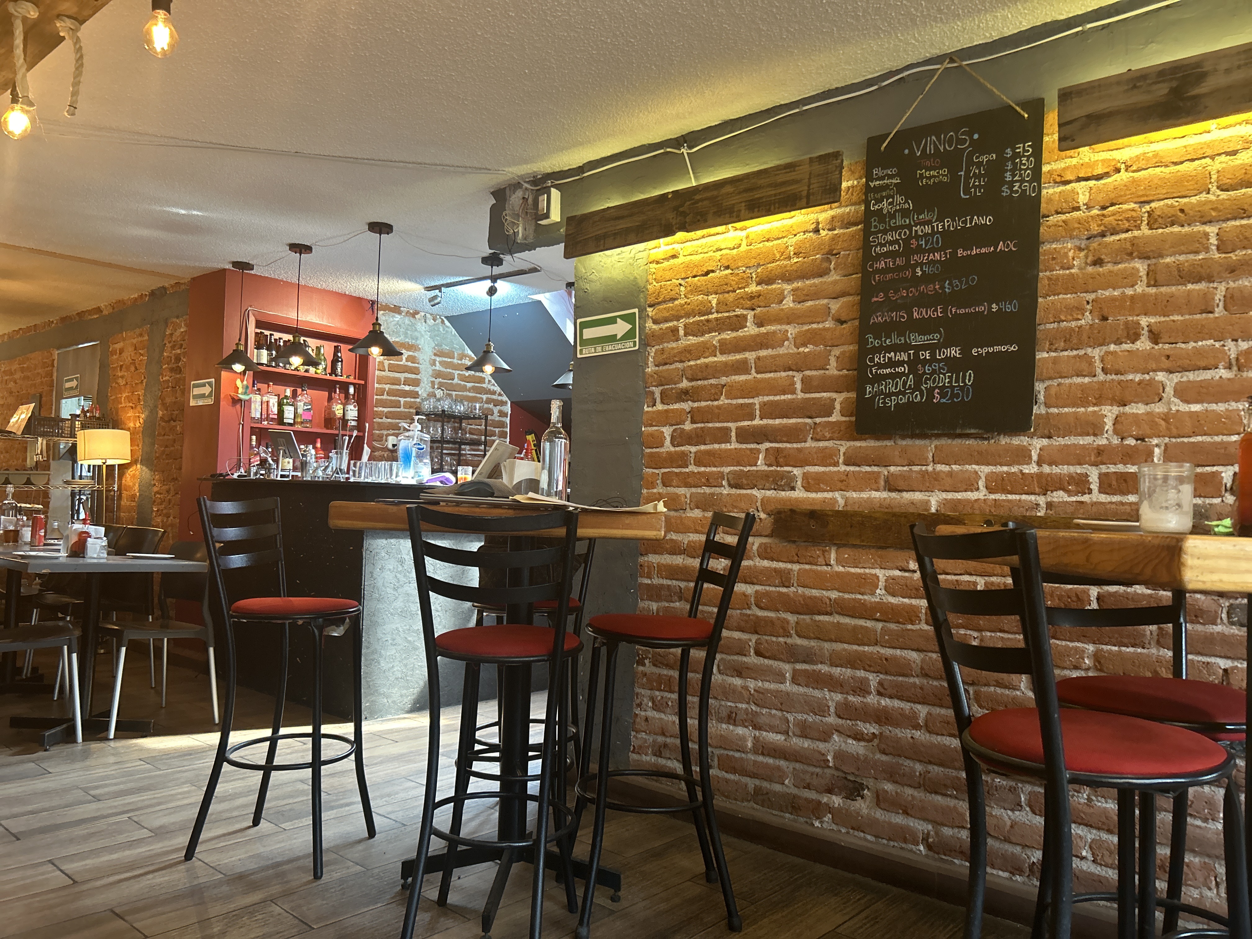 480° Pizza Lounge image 9