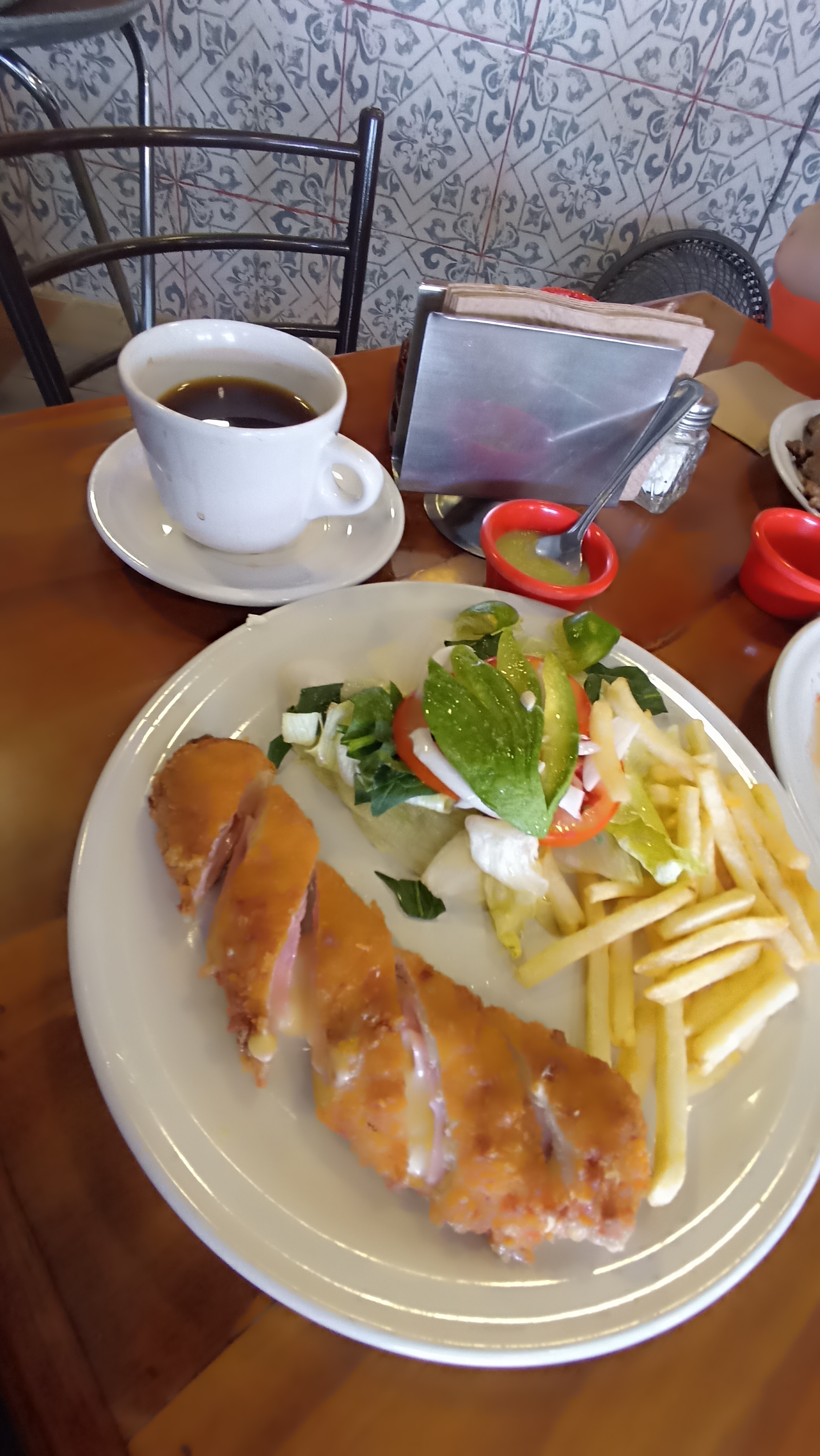 Armando's Jr image 4