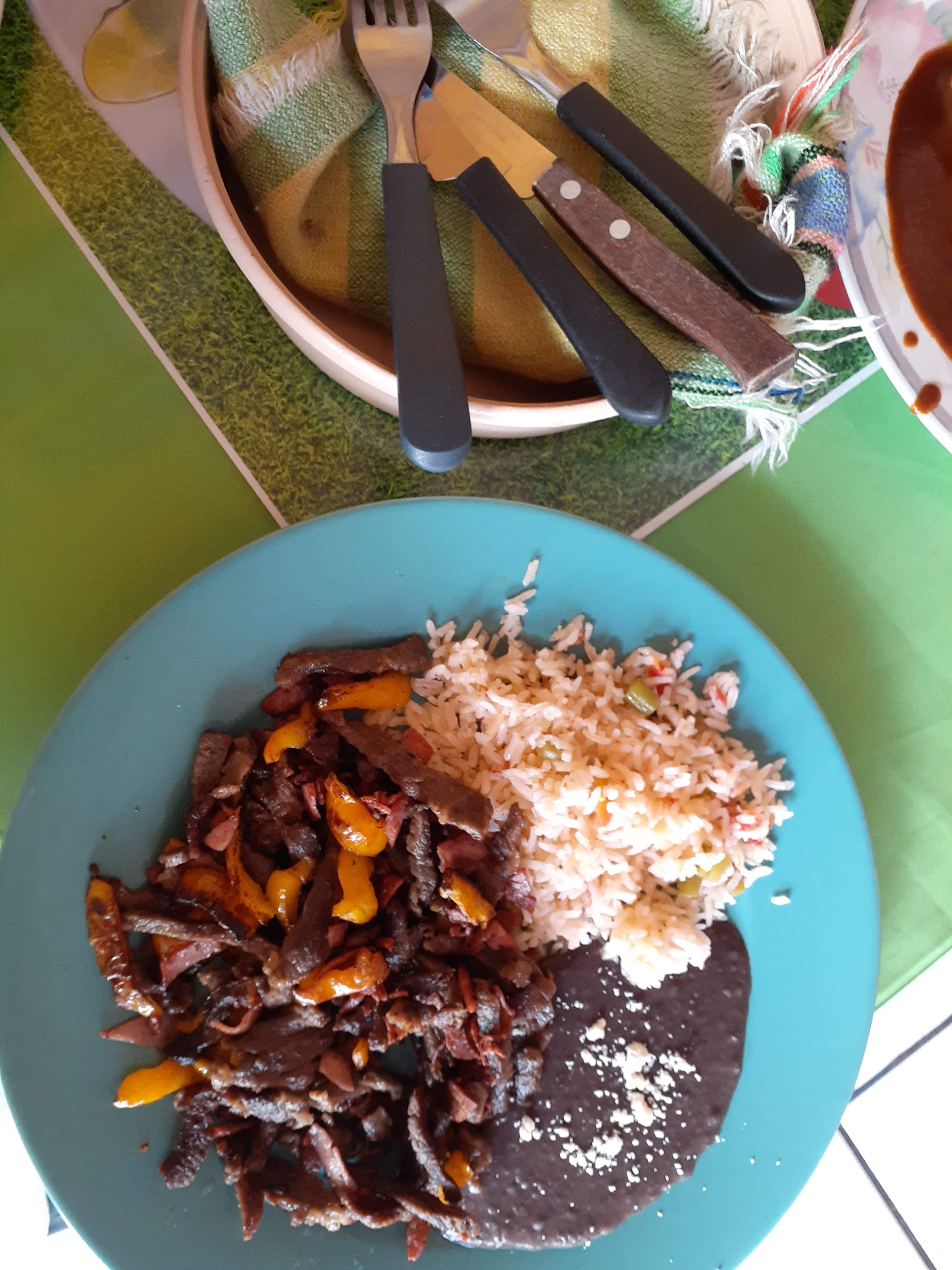 Cocina Express Restaurant image 3