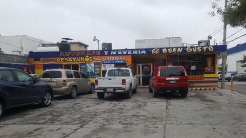 El Buen Gusto Restaurant image 3