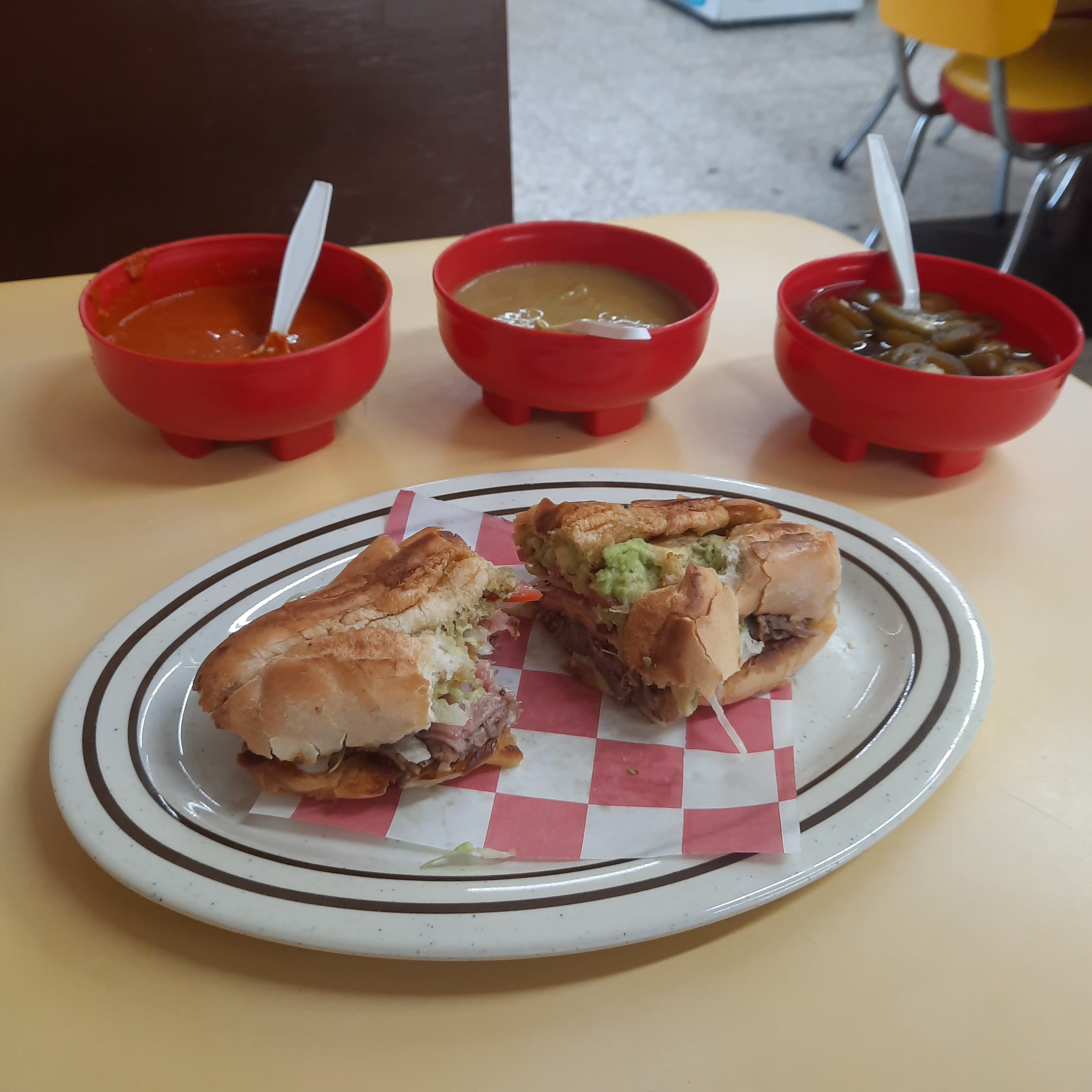 El Buen Gusto Restaurant image 8