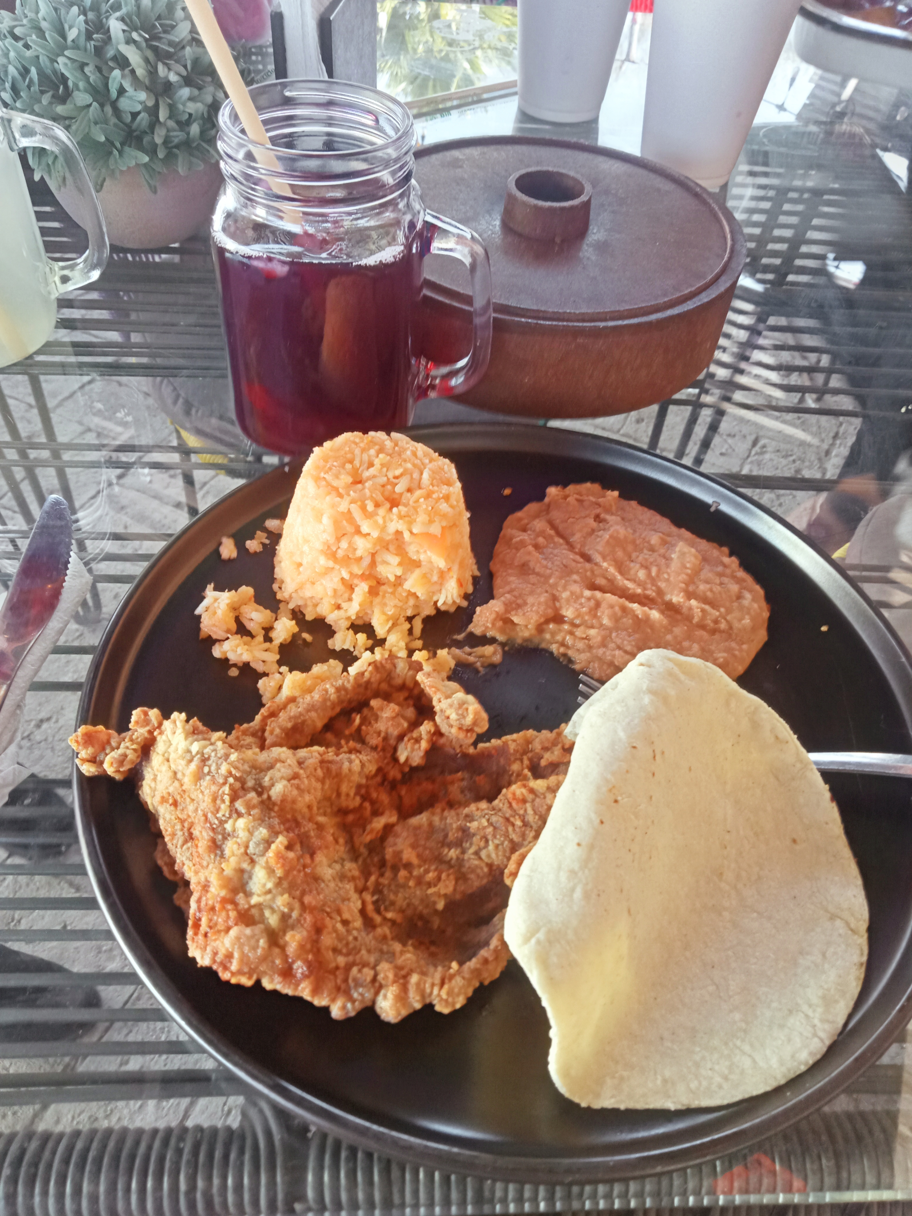 Sal Y Pimienta image 4