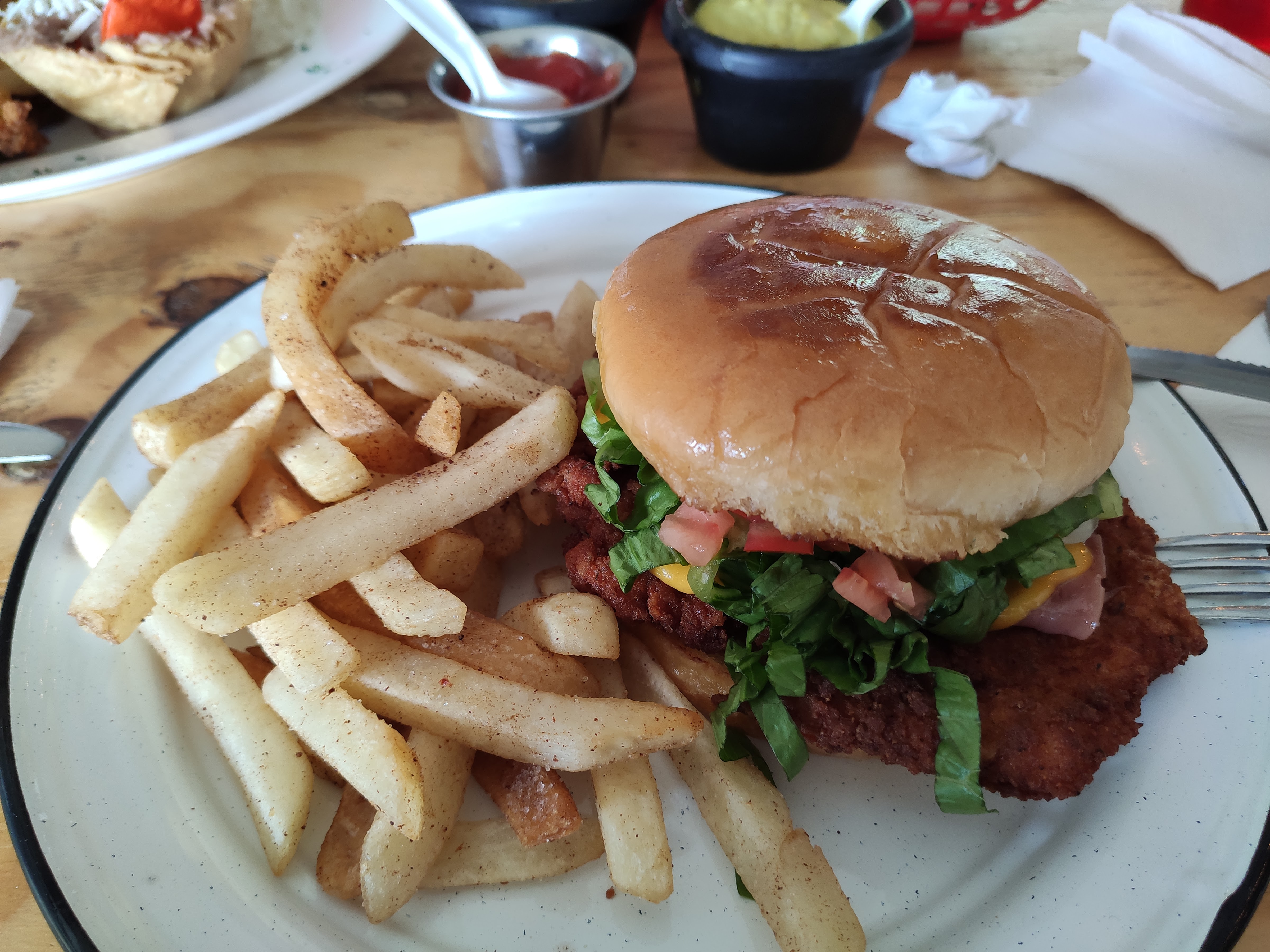 Sal Y Pimienta image 7