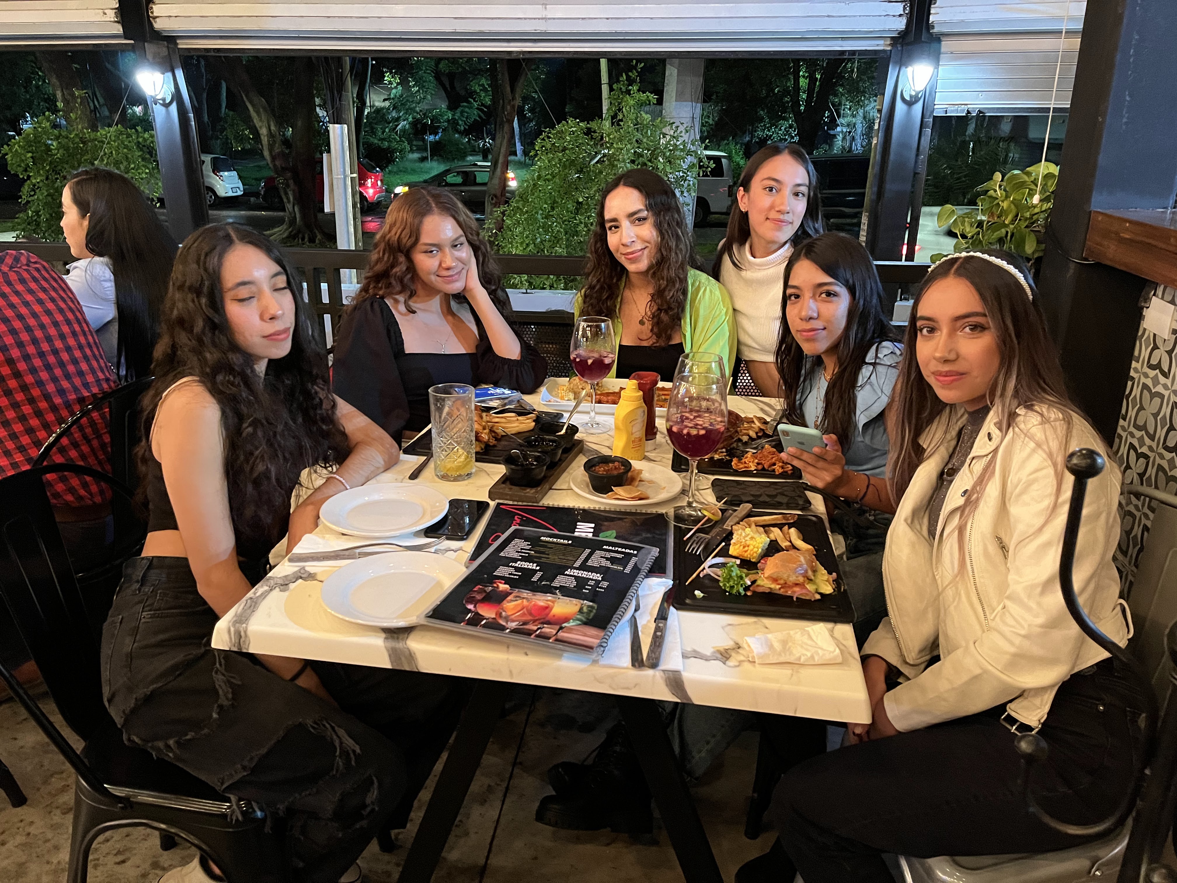 Vino Santo Restaurante - Siempre autentico y delicioso image 1