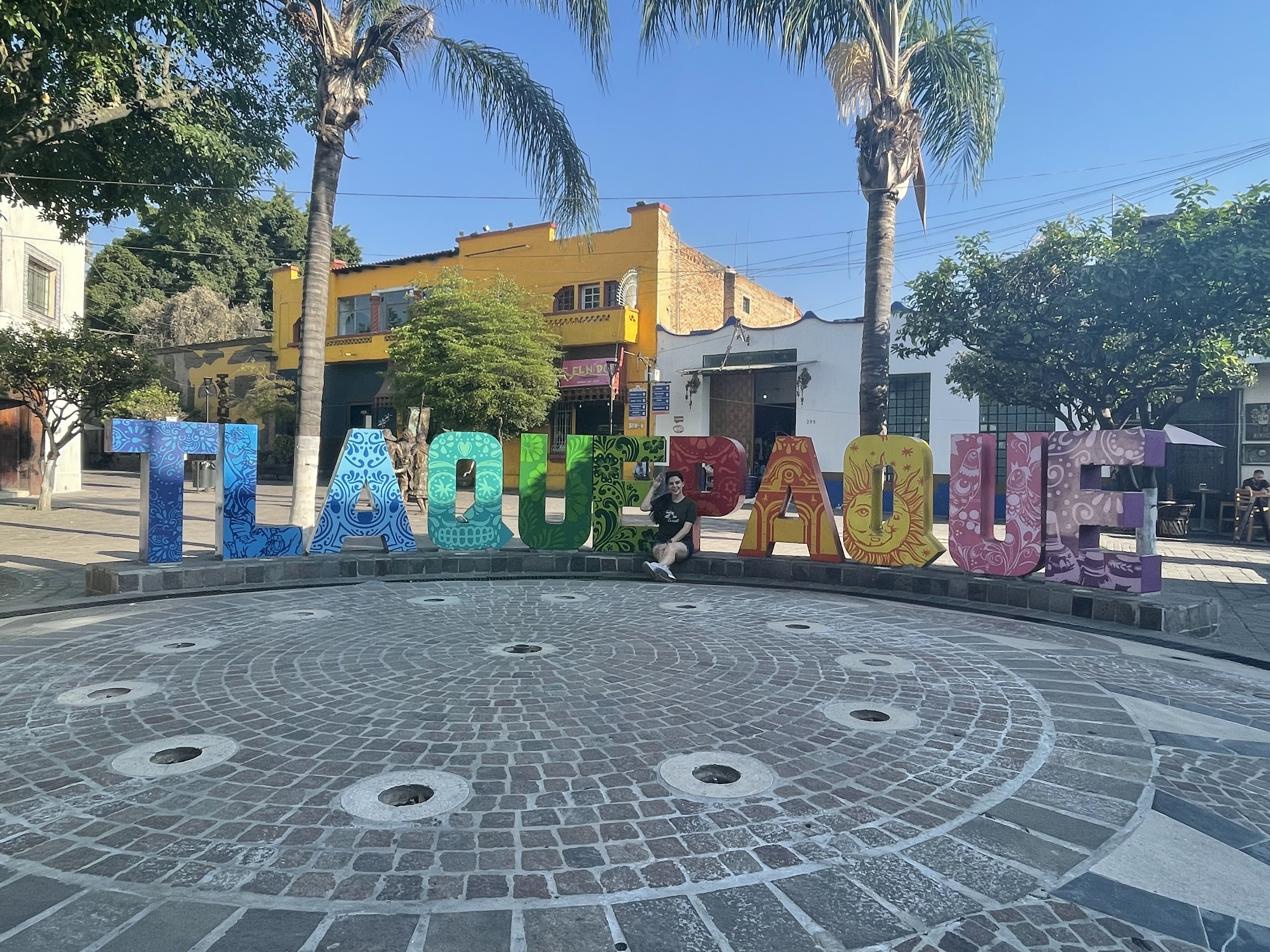 Tlaquepulque restaurante image 4