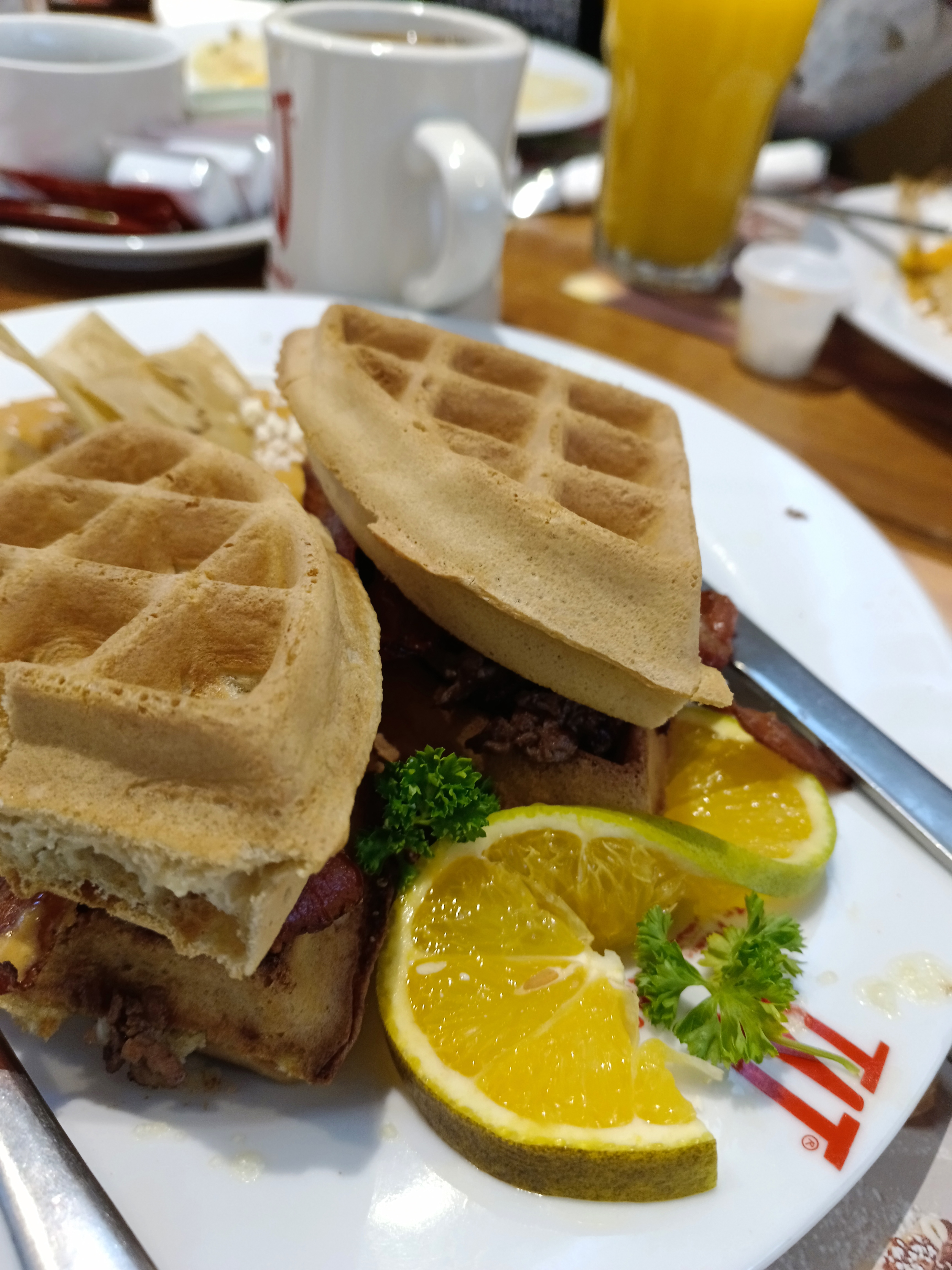 La Casa del Waffle Río Nilo image 3