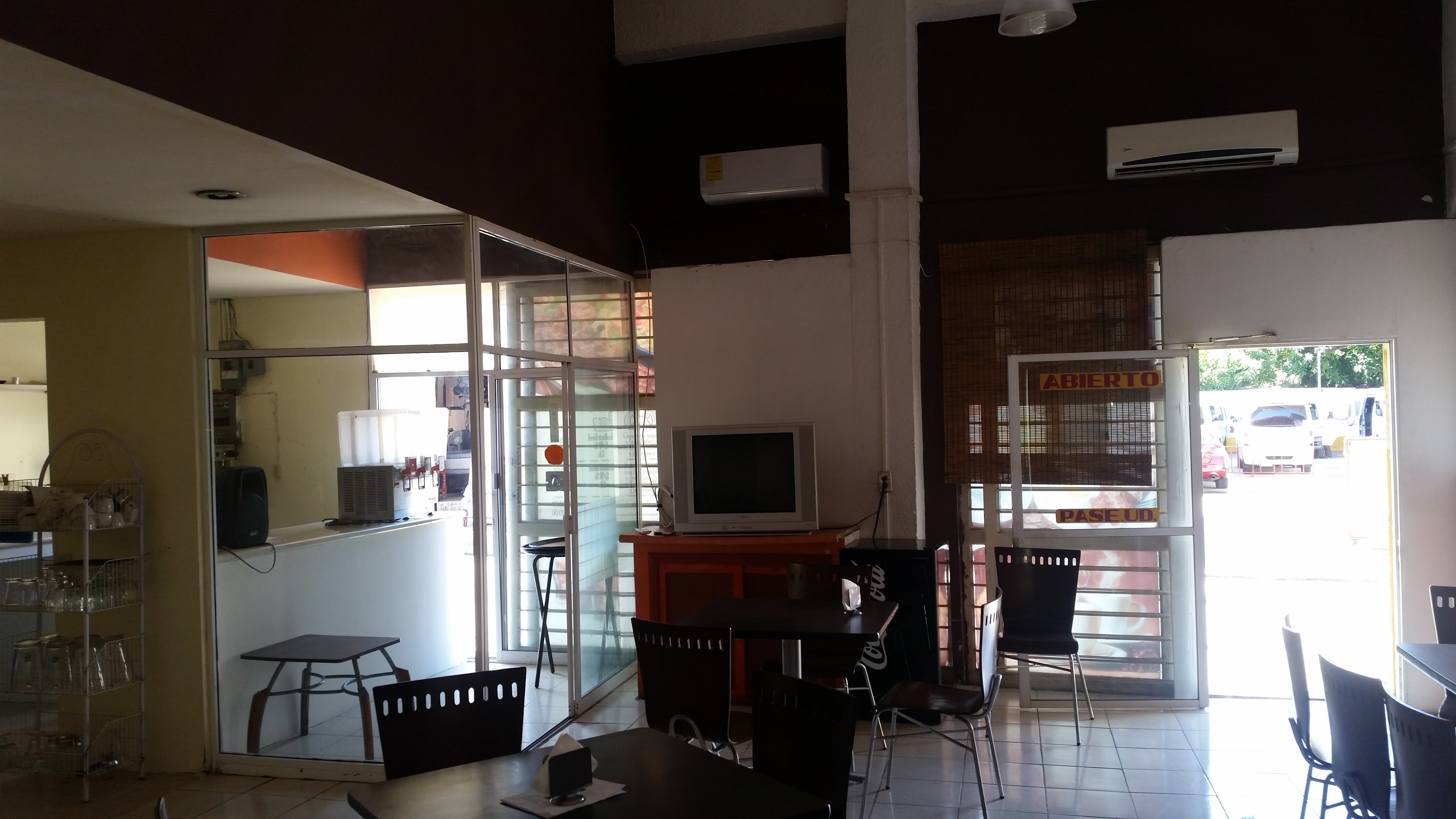 Restaurant Y Cafetería El Quijote image 1