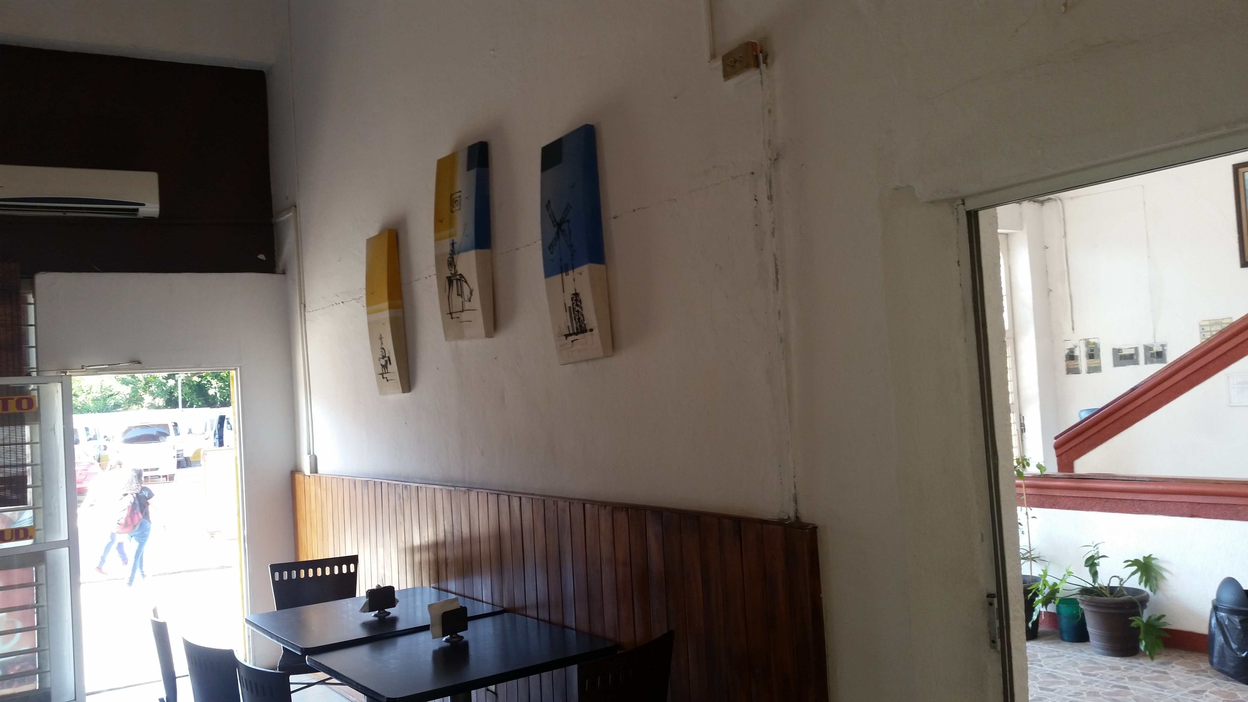 Restaurant Y Cafetería El Quijote image 3