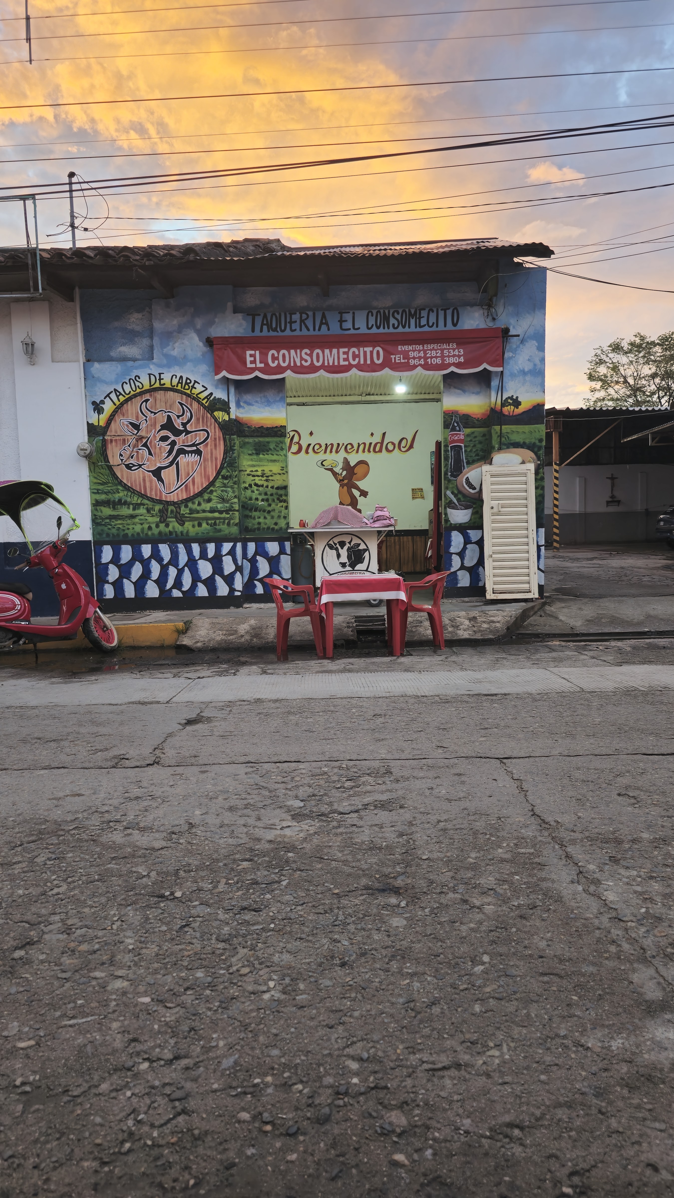 Taqueria El Consomecito image 3