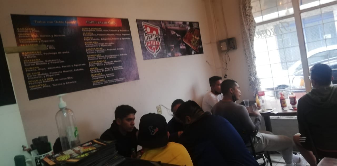 Herde'z pizza image 8