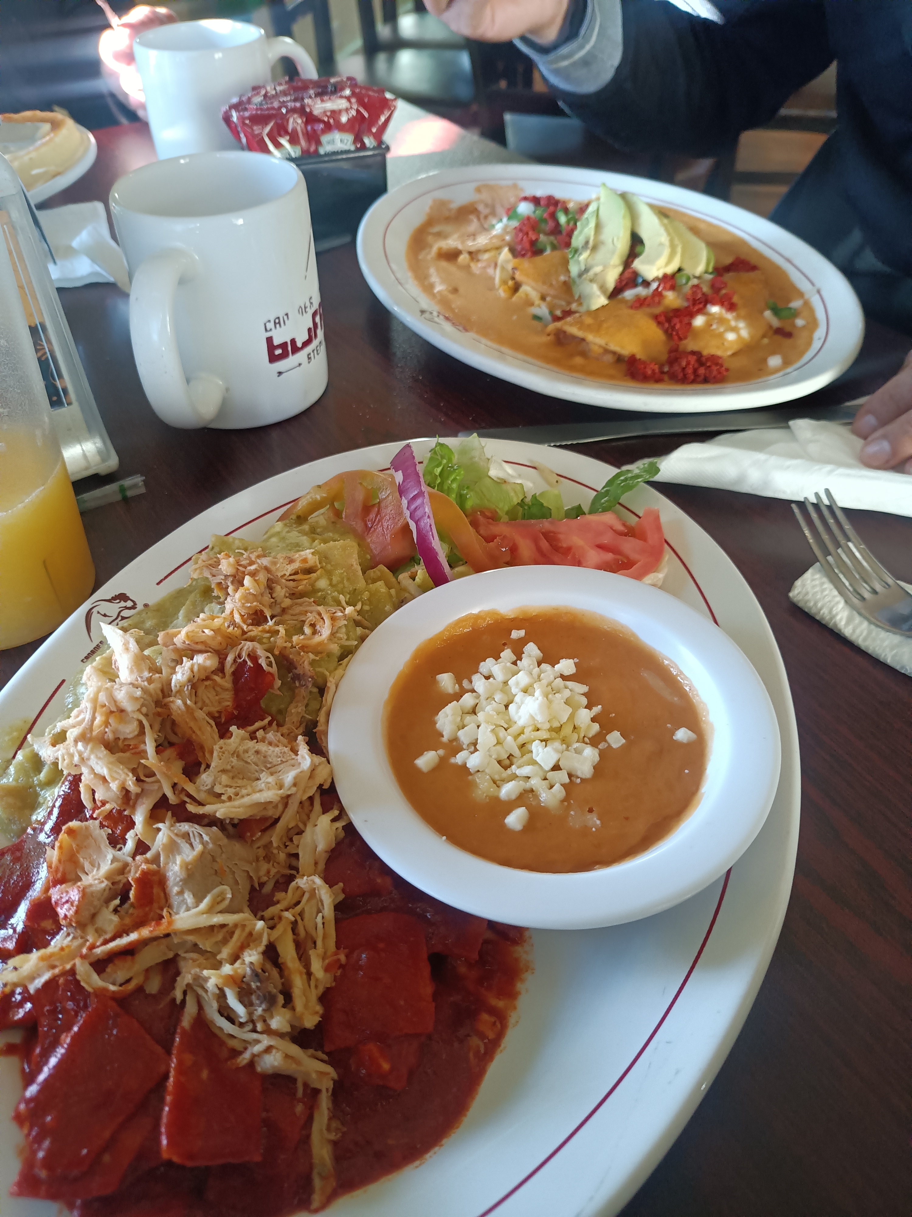 Cananea Buffalos Steak & Wings image 7