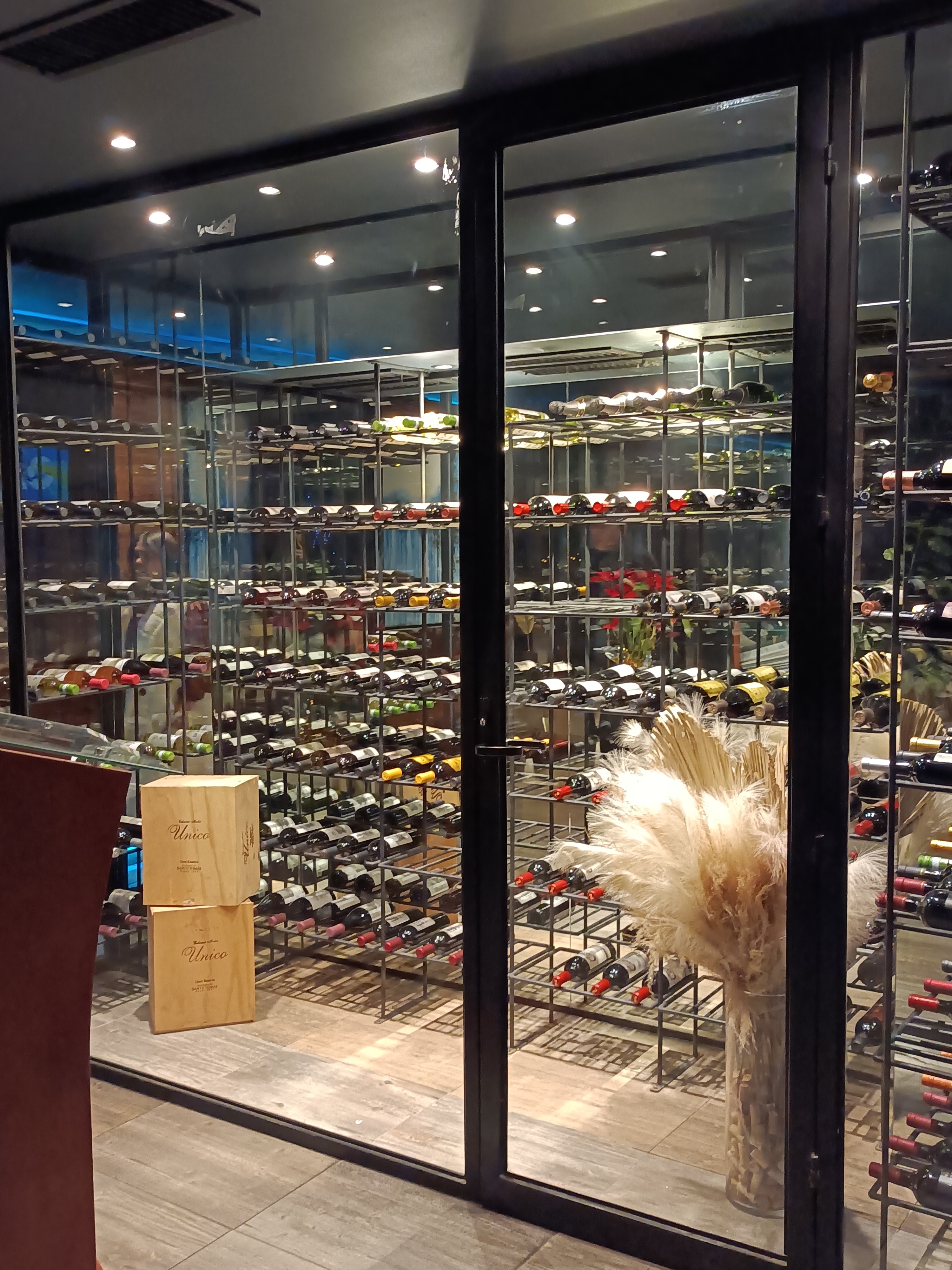 La Sexta Resto Bar image 1