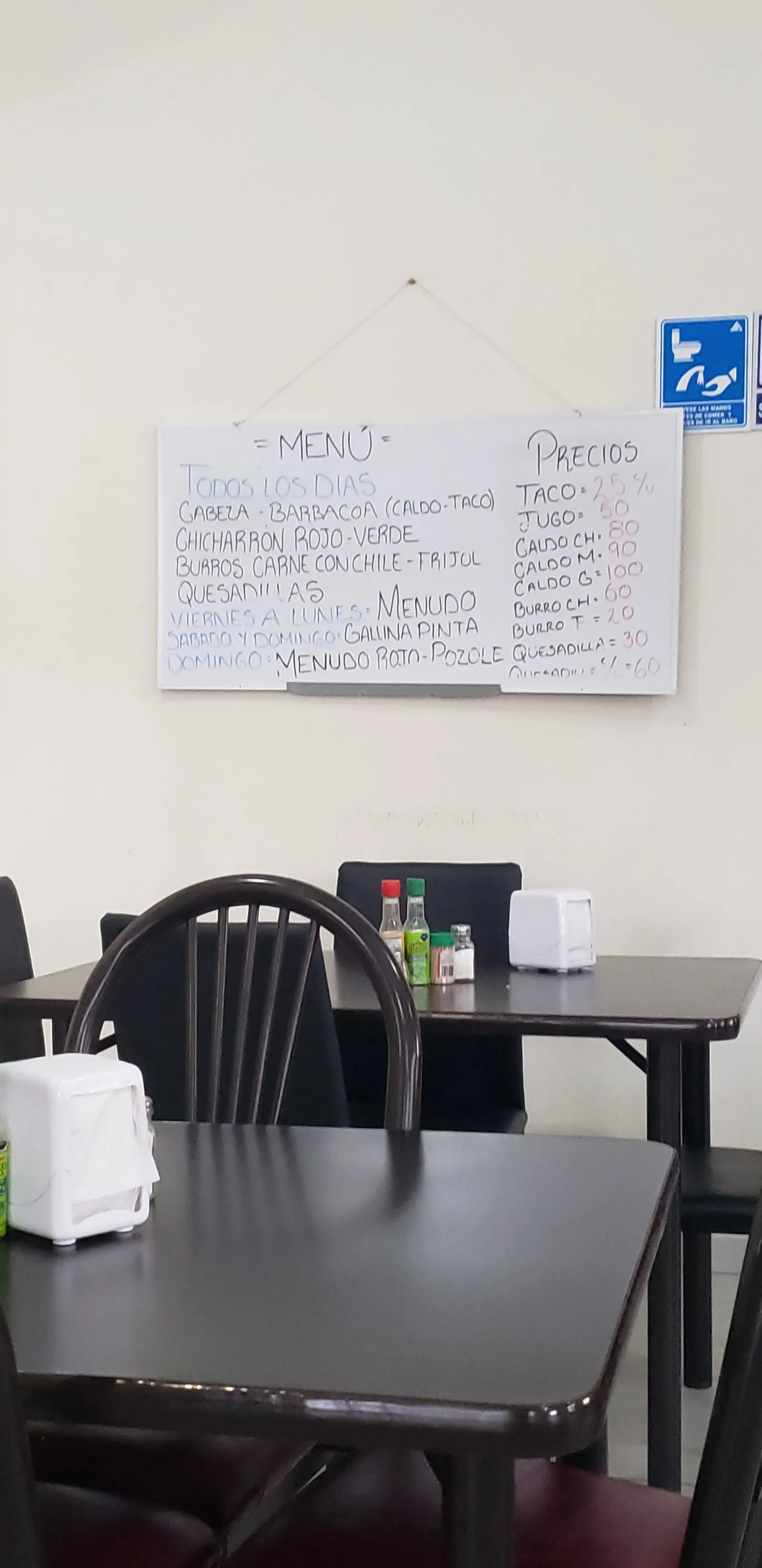 Taqueria la casona image 9