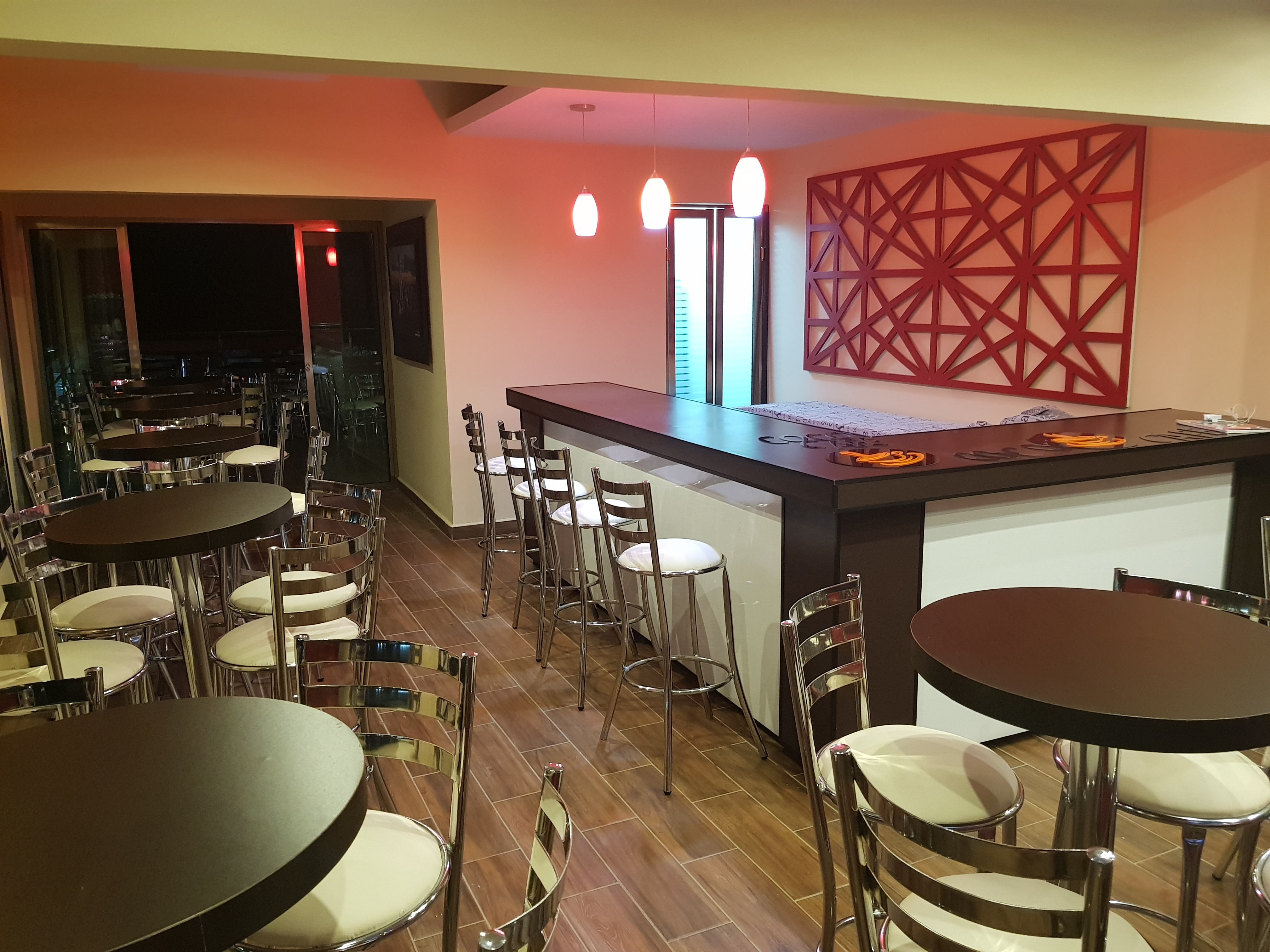 Coco Cafe & Manhattan Bar image 1