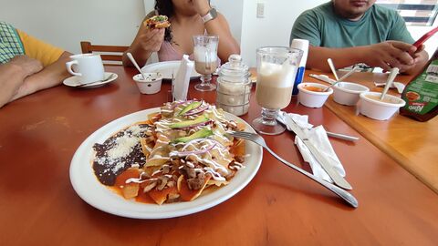 El Meson Huatusqueño Suc Reserva image 2