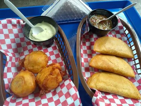 "El Parce" Comida Colombiana image 4