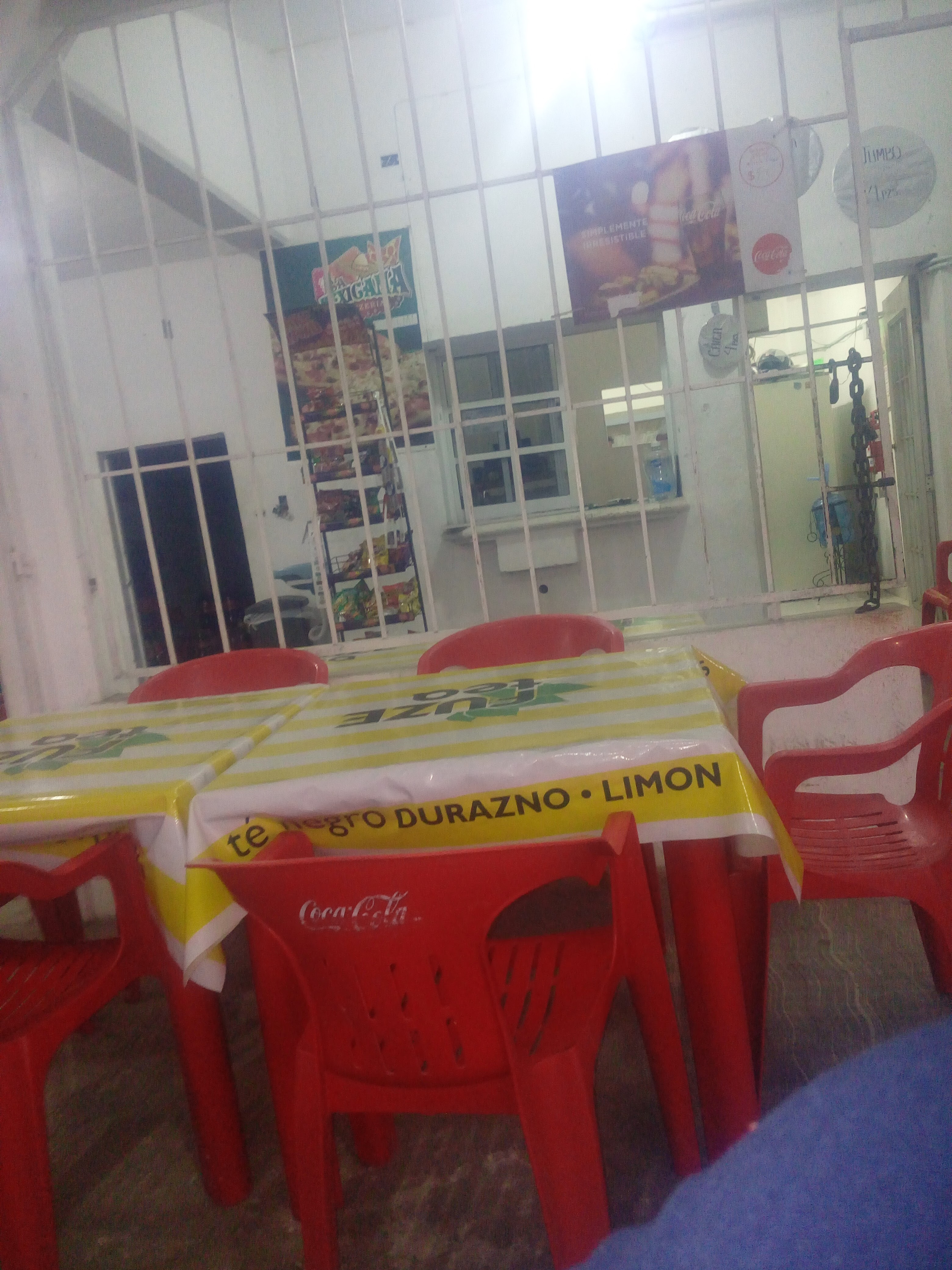 Pizzeria LA MEXICANA image 9