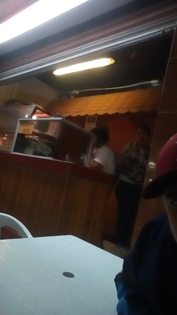 Rin Rin Pizza image 4