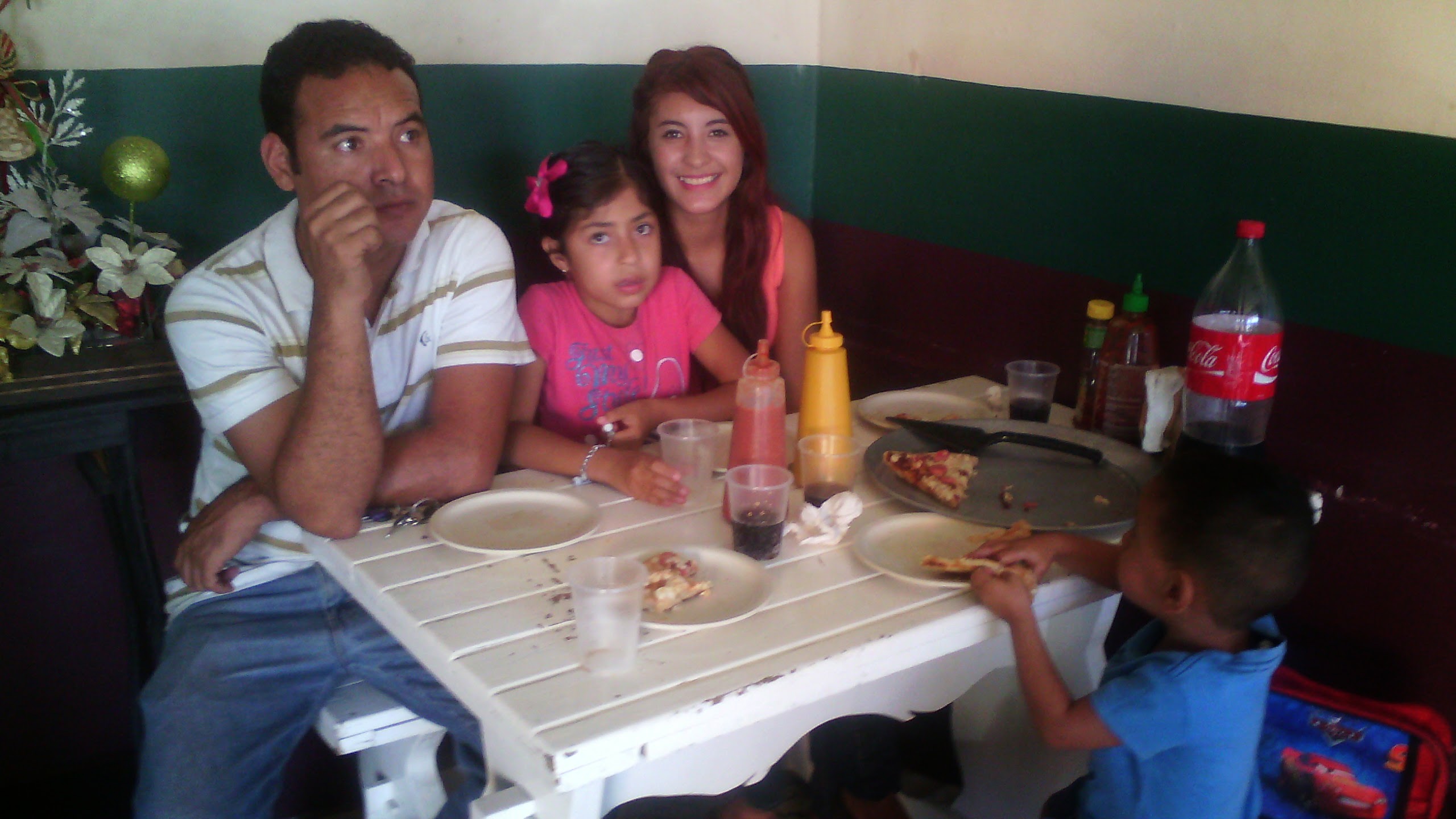 Rin Rin Pizza image 7