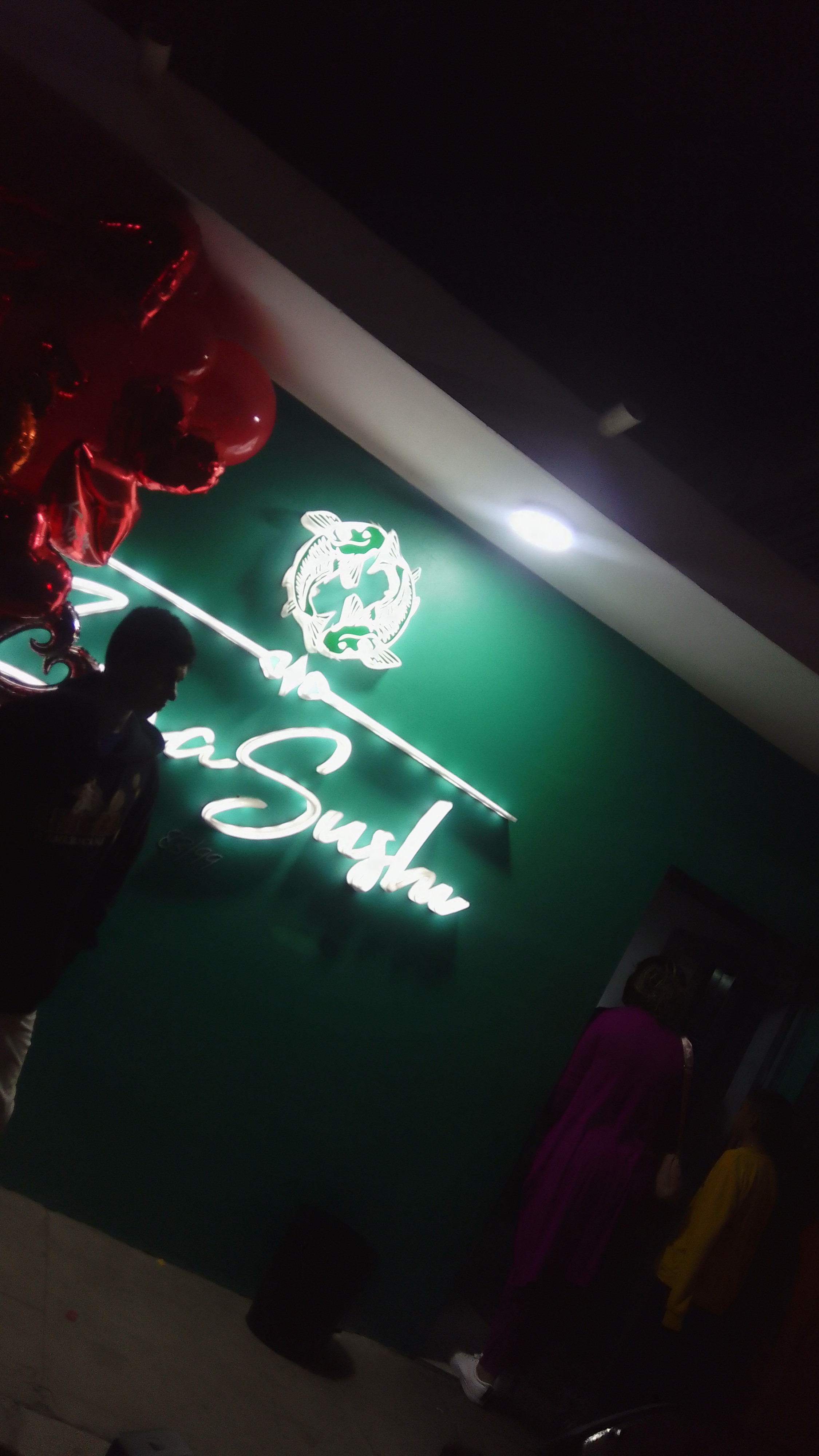 Zona Sushi 83/99 image 9