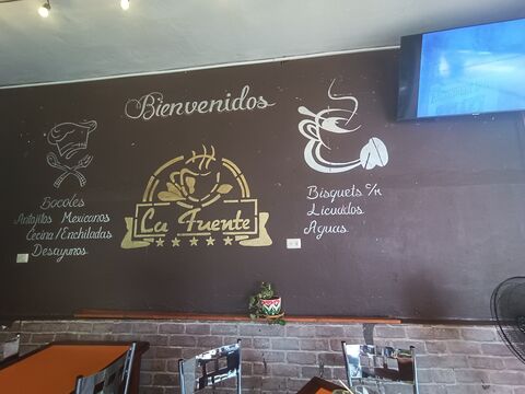 Cafeteria La Fuente Suc.Terminal image 6