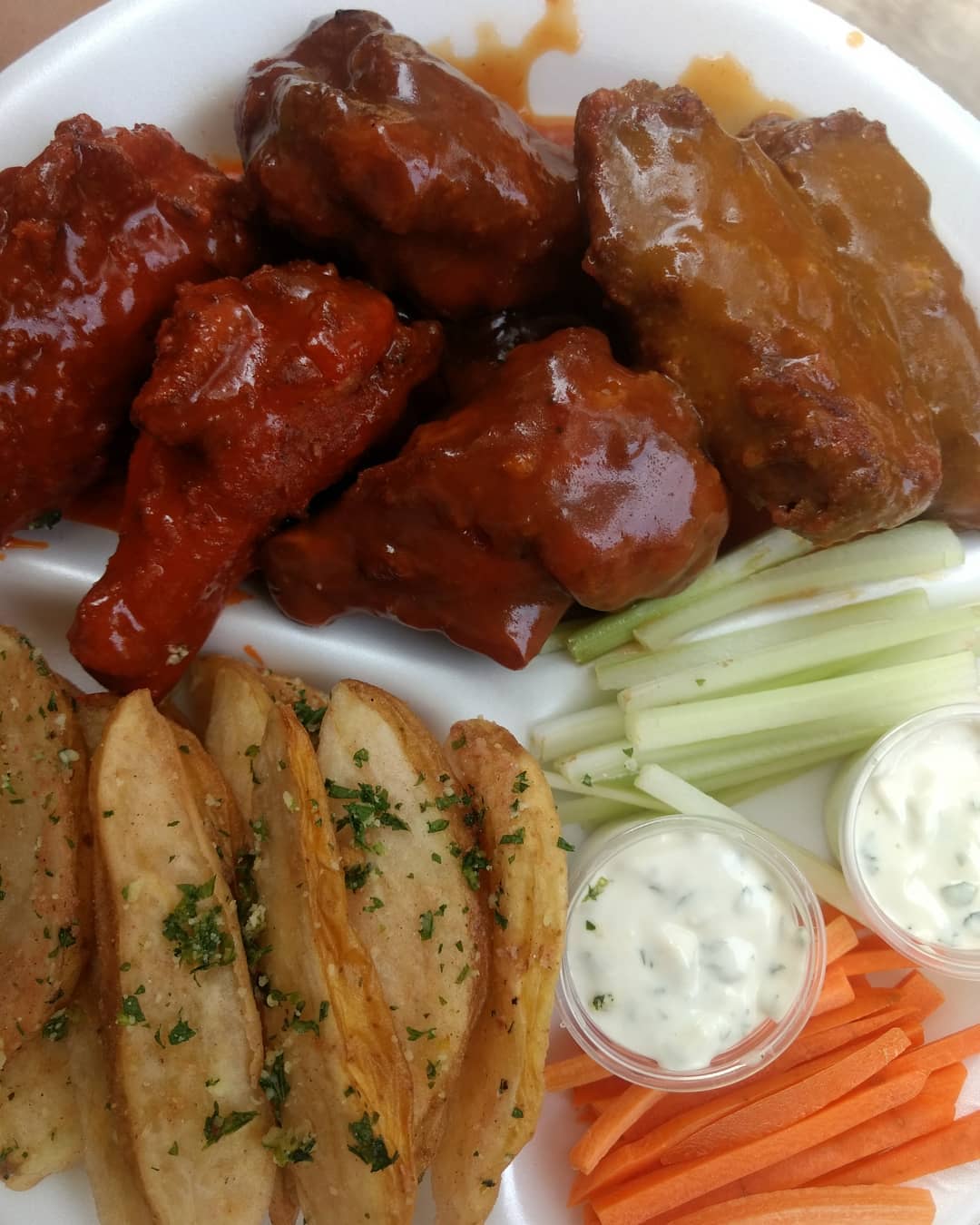 Wings Zone - Tantoyuca image 1