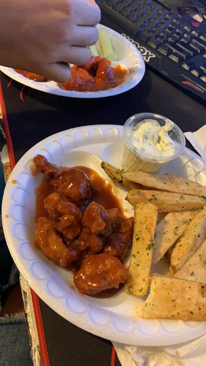 Wings Zone - Tantoyuca image 8