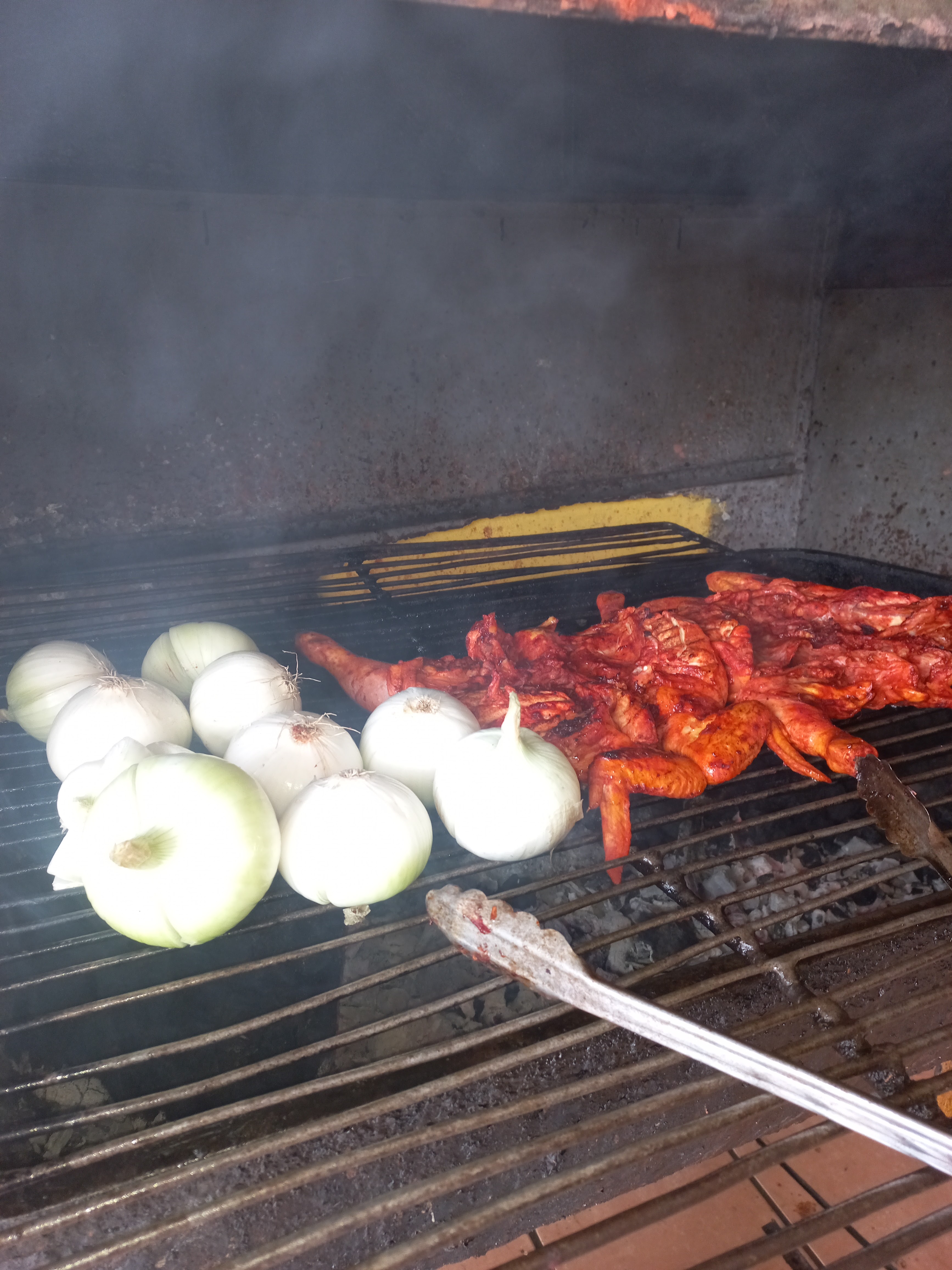 El Rey Del Pollo image 3