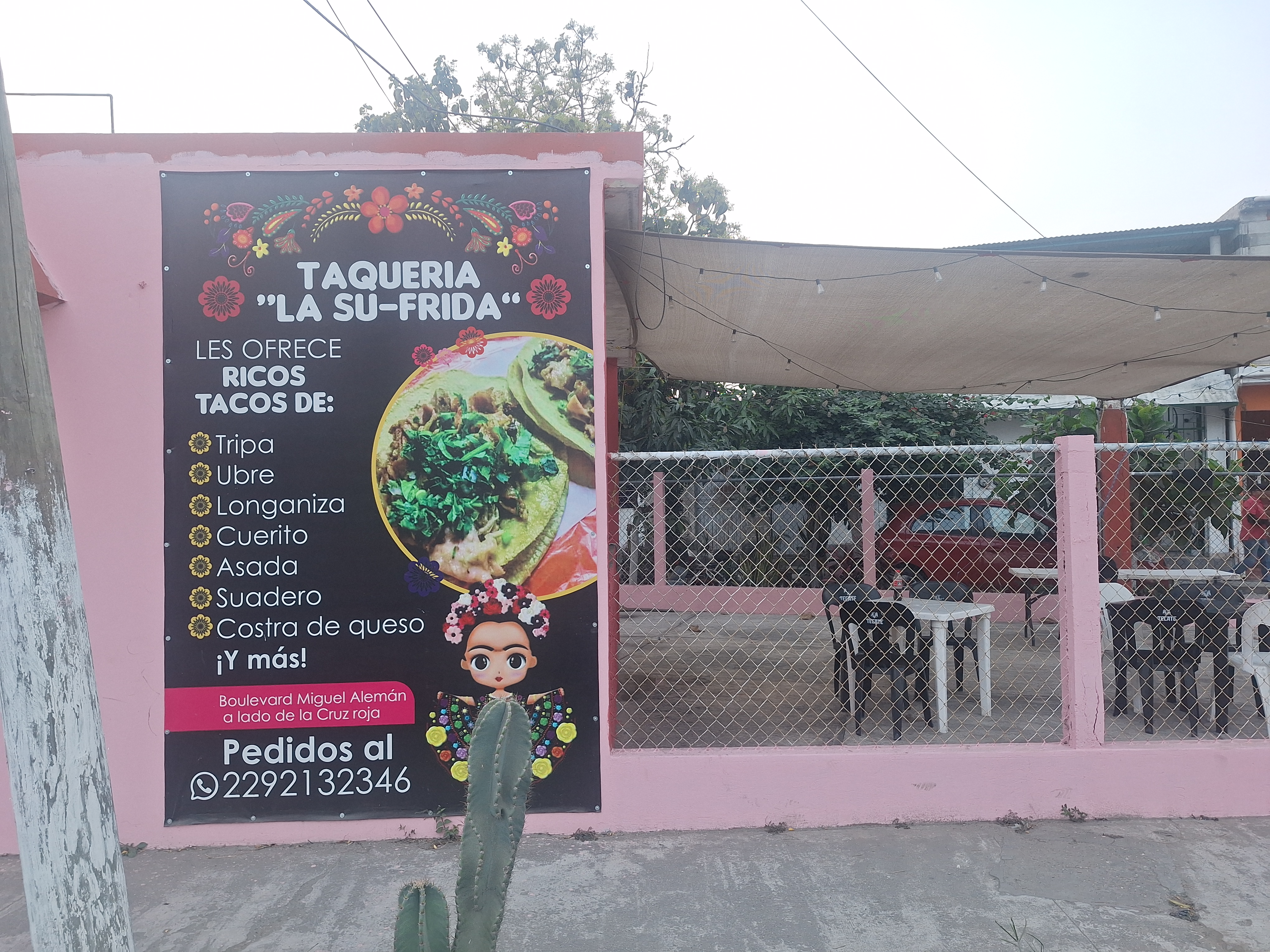 Taqueria la su-frida image 3