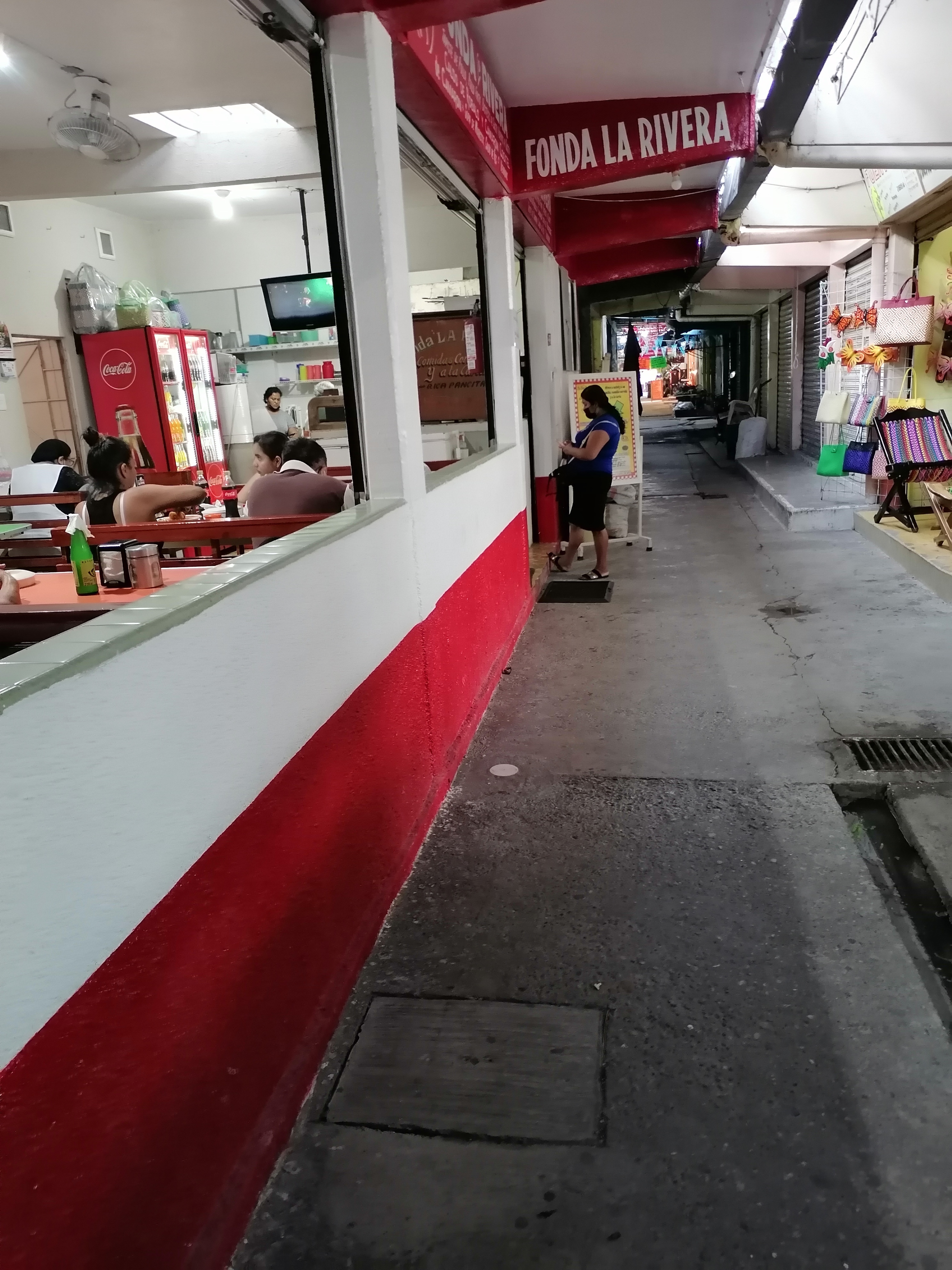 Fonda La Rivera image 5