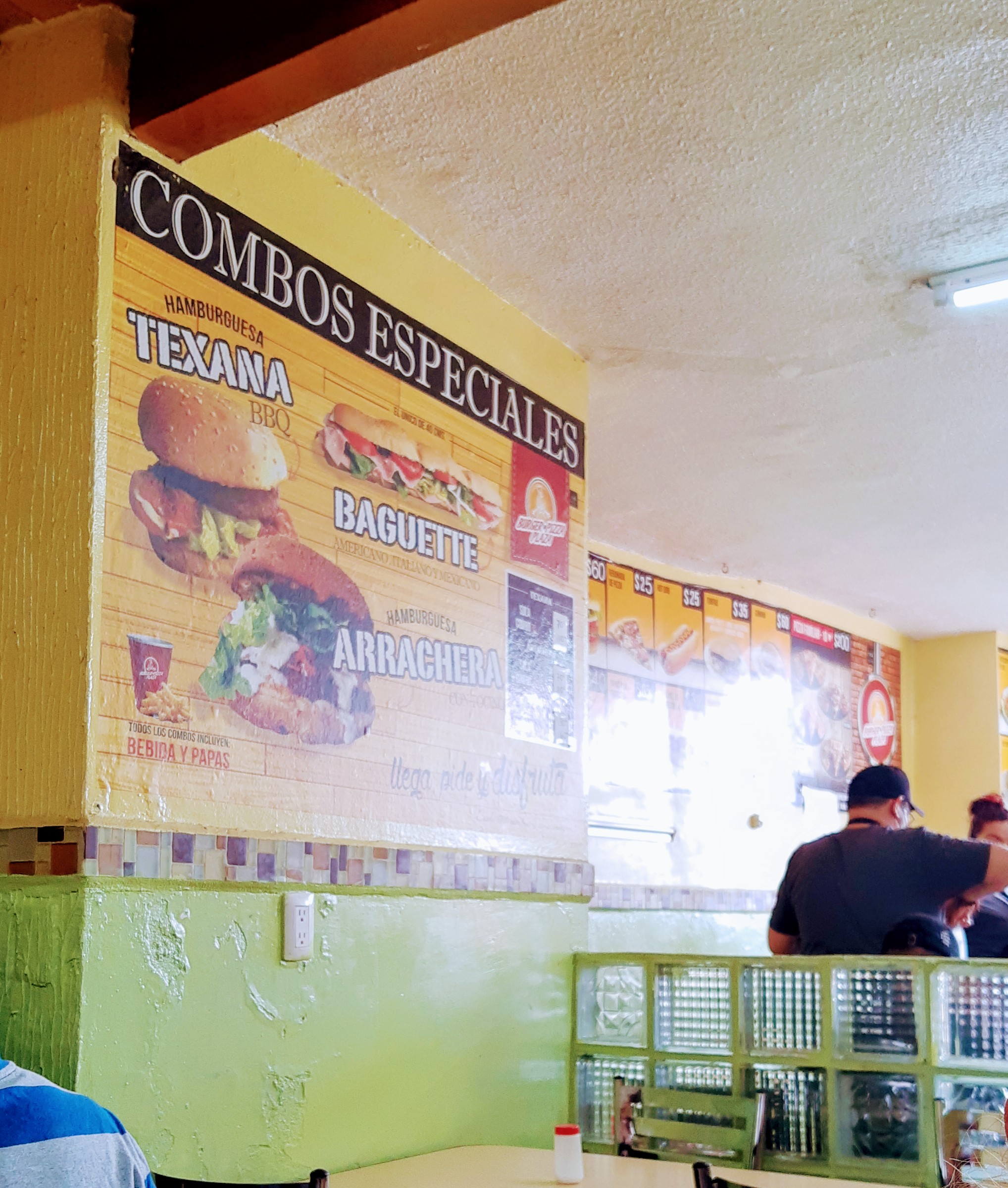 Burger Pizza Plaza image 4