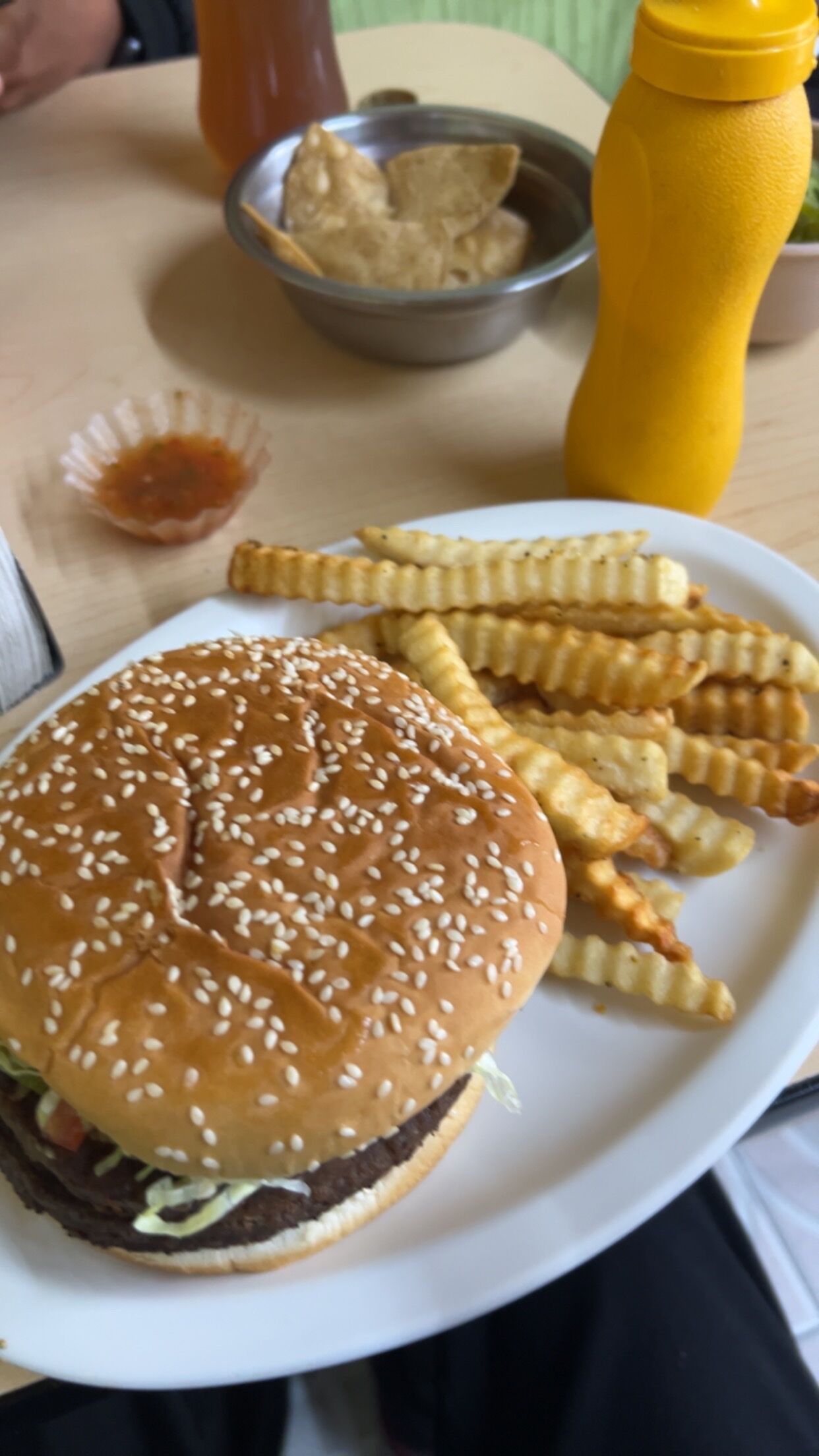 Burger Pizza Plaza image 9