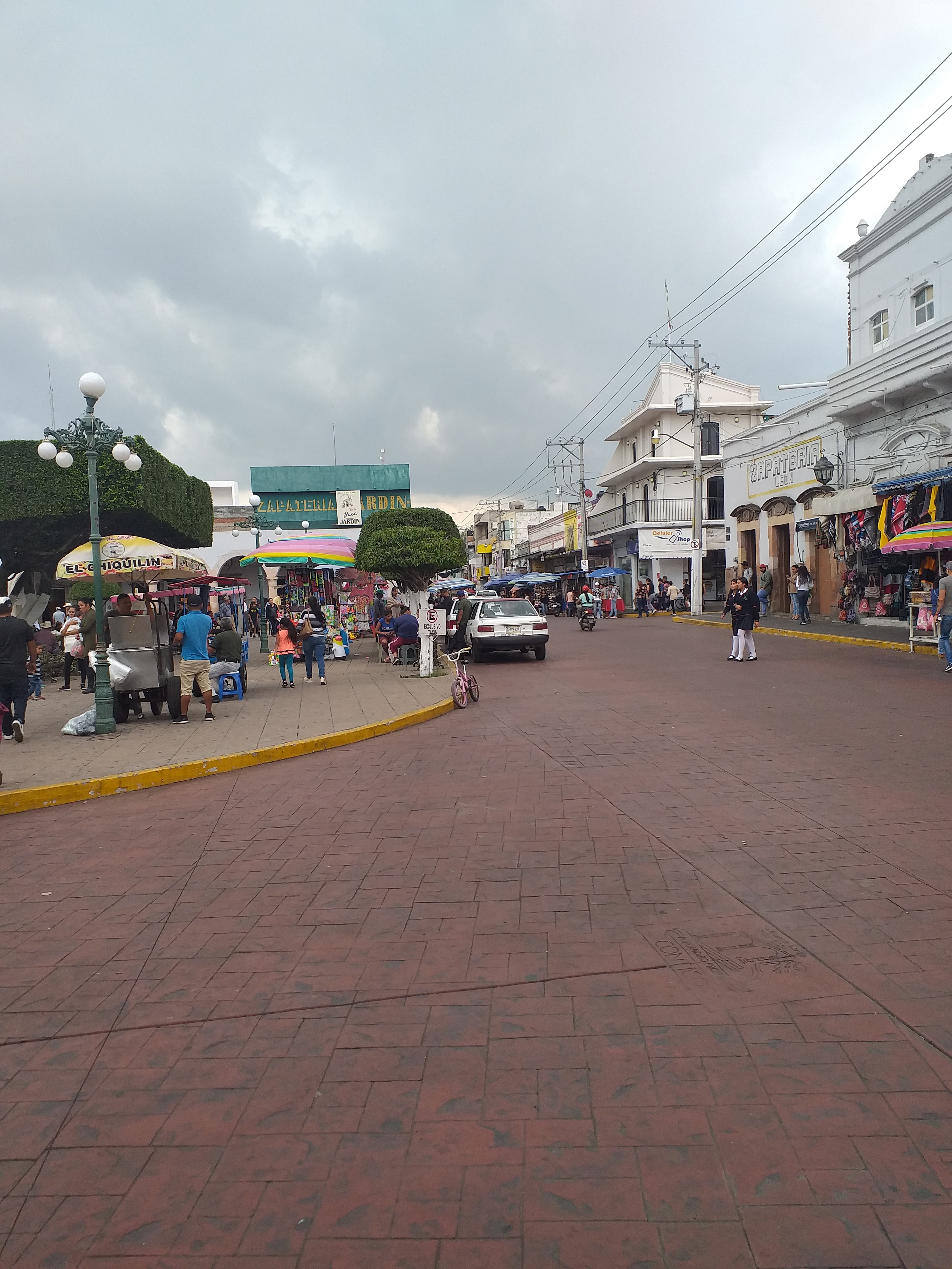 Burger Pizza Plaza image 10