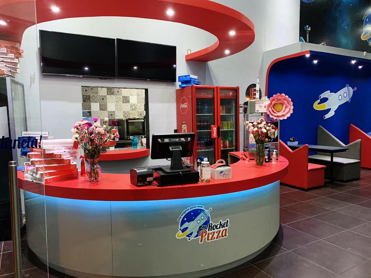 SKY ROCKET PIZZA image 4