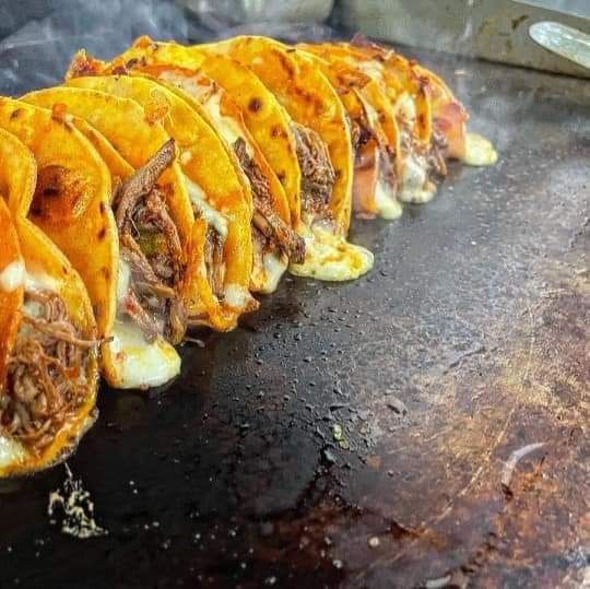 Birrieria Mechy's estilo Tijuana image 4