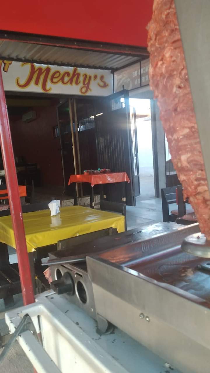 Birrieria Mechy's estilo Tijuana image 8