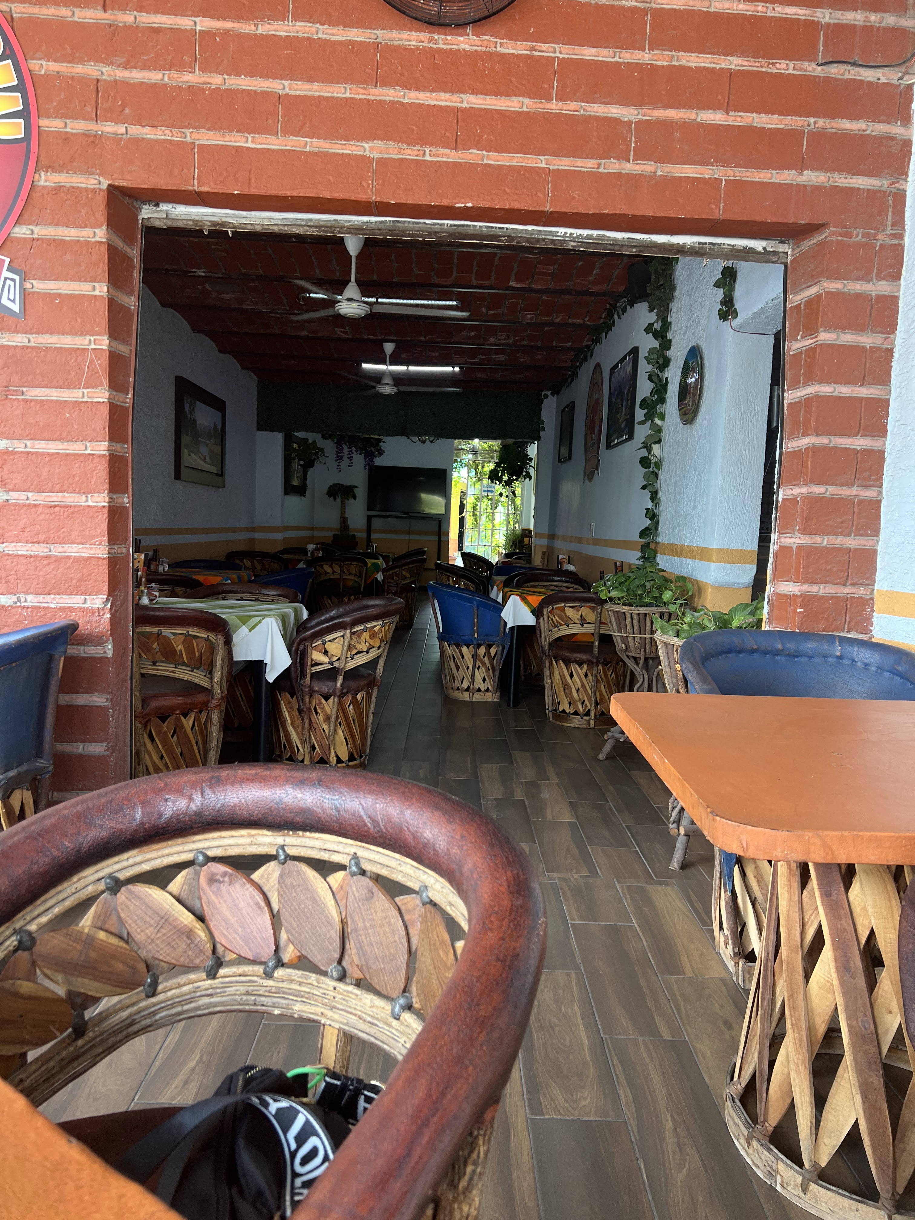 Mariscos El Punto Camino Real image 3