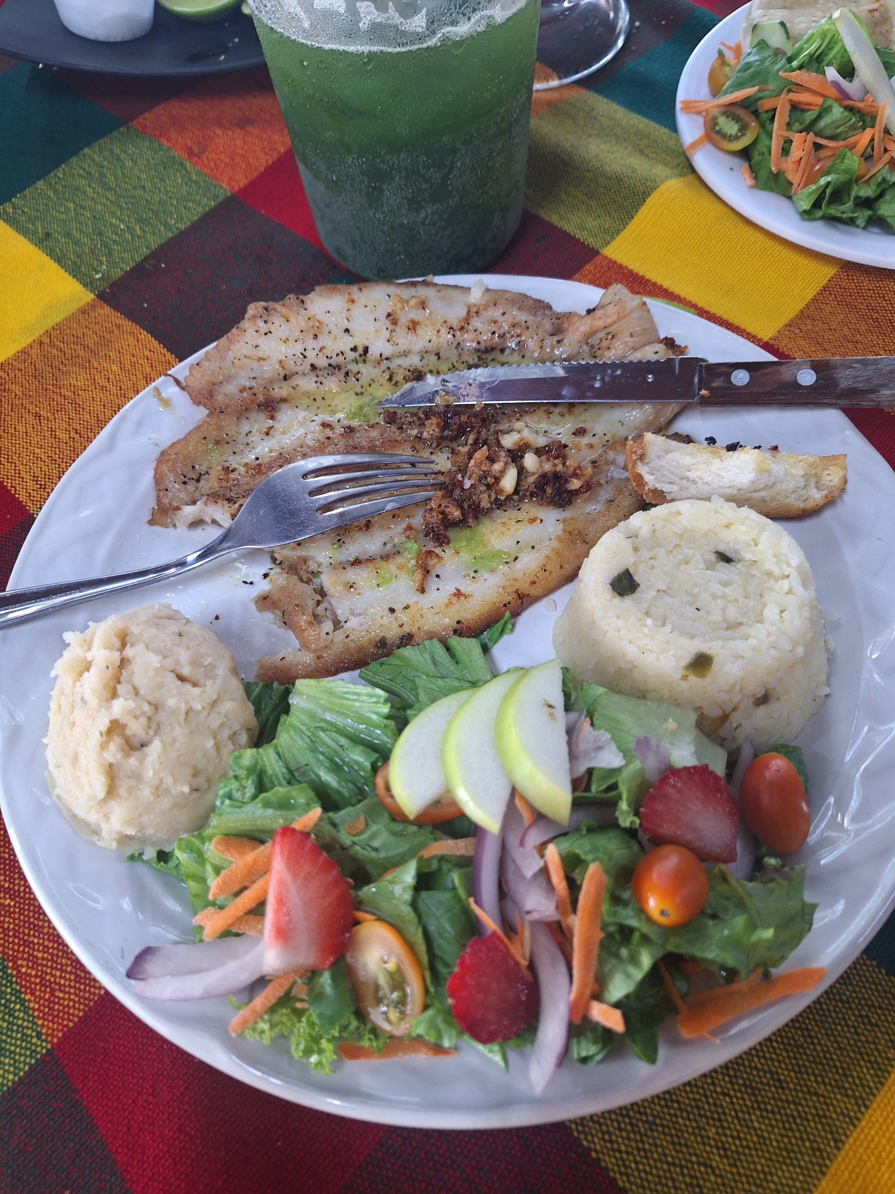 Mariscos El Punto Camino Real image 5