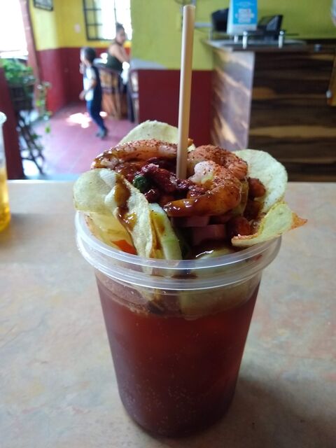 Mariscos El Punto Camino Real image 7