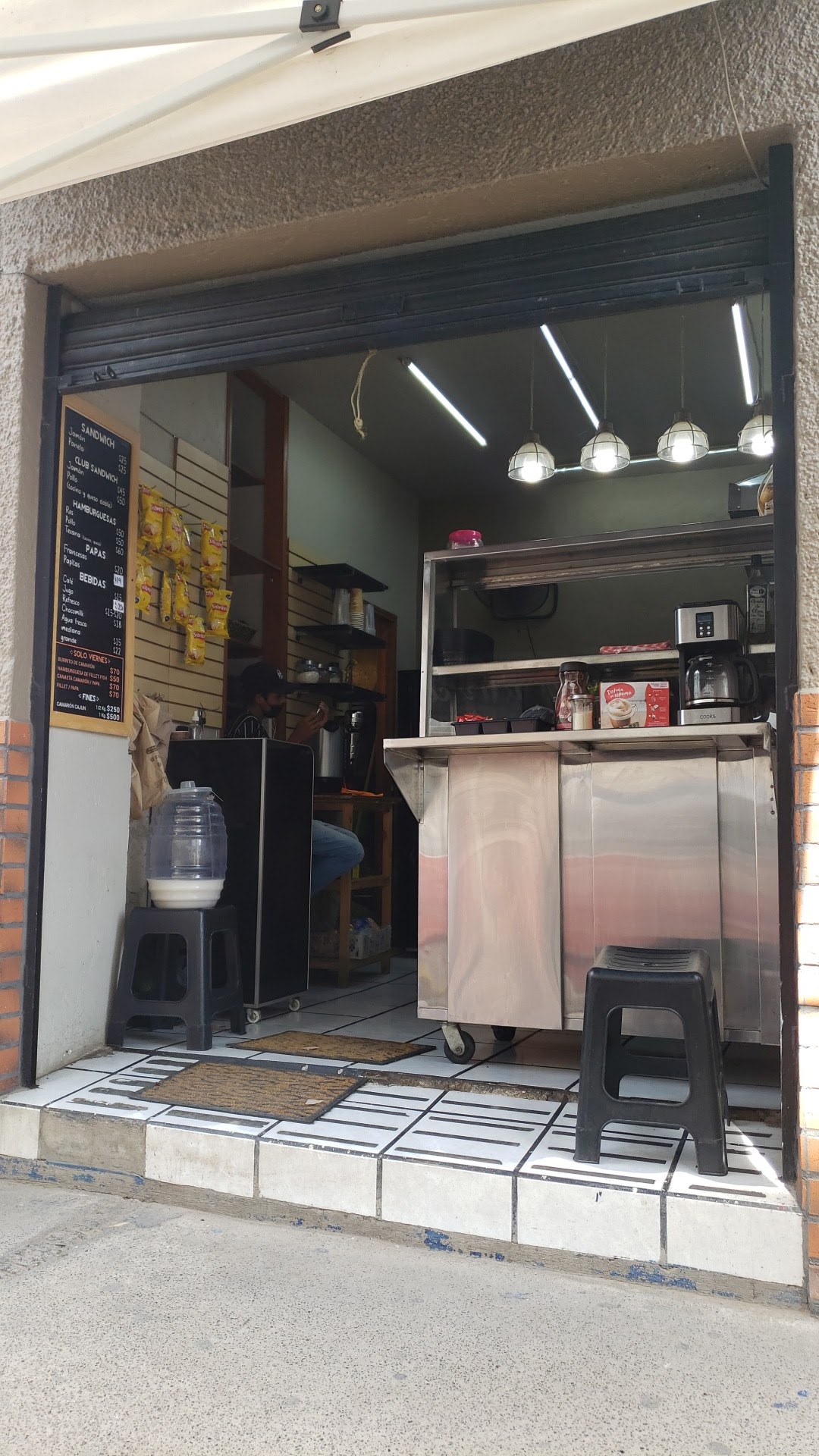 Loncheria Deli32 image 1