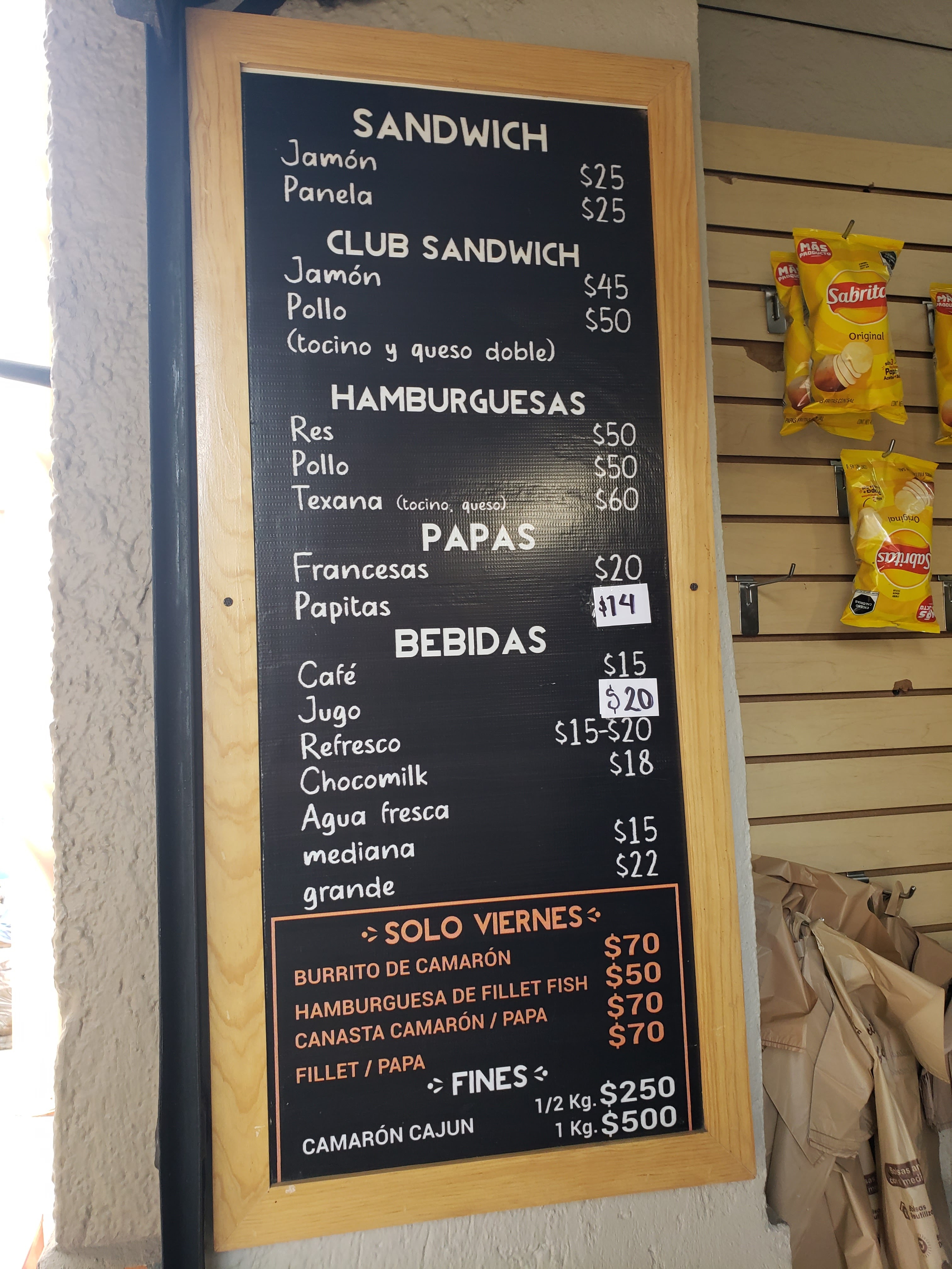 Loncheria Deli32 image 3