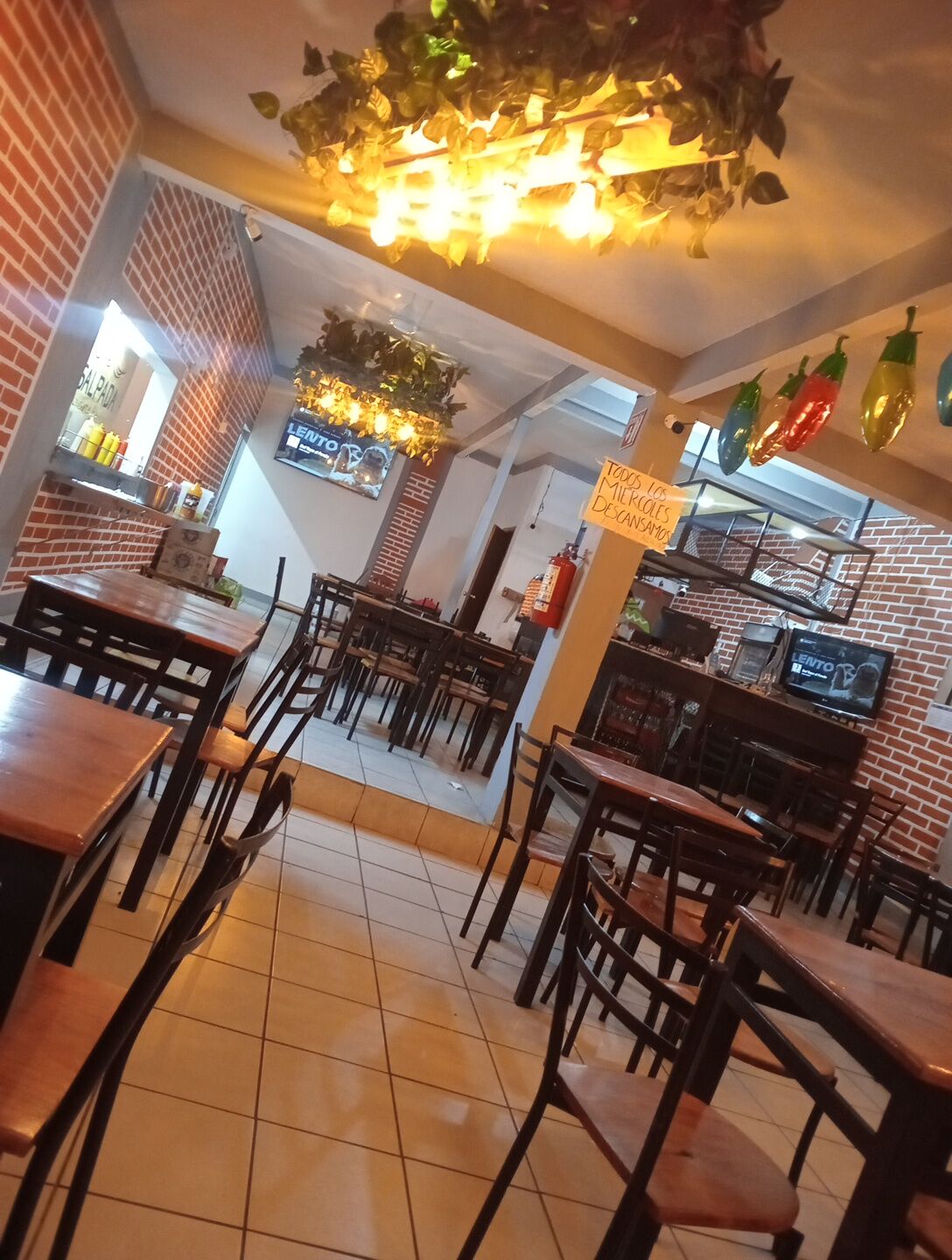 AUSALPADA Restaurante-Bar image 3