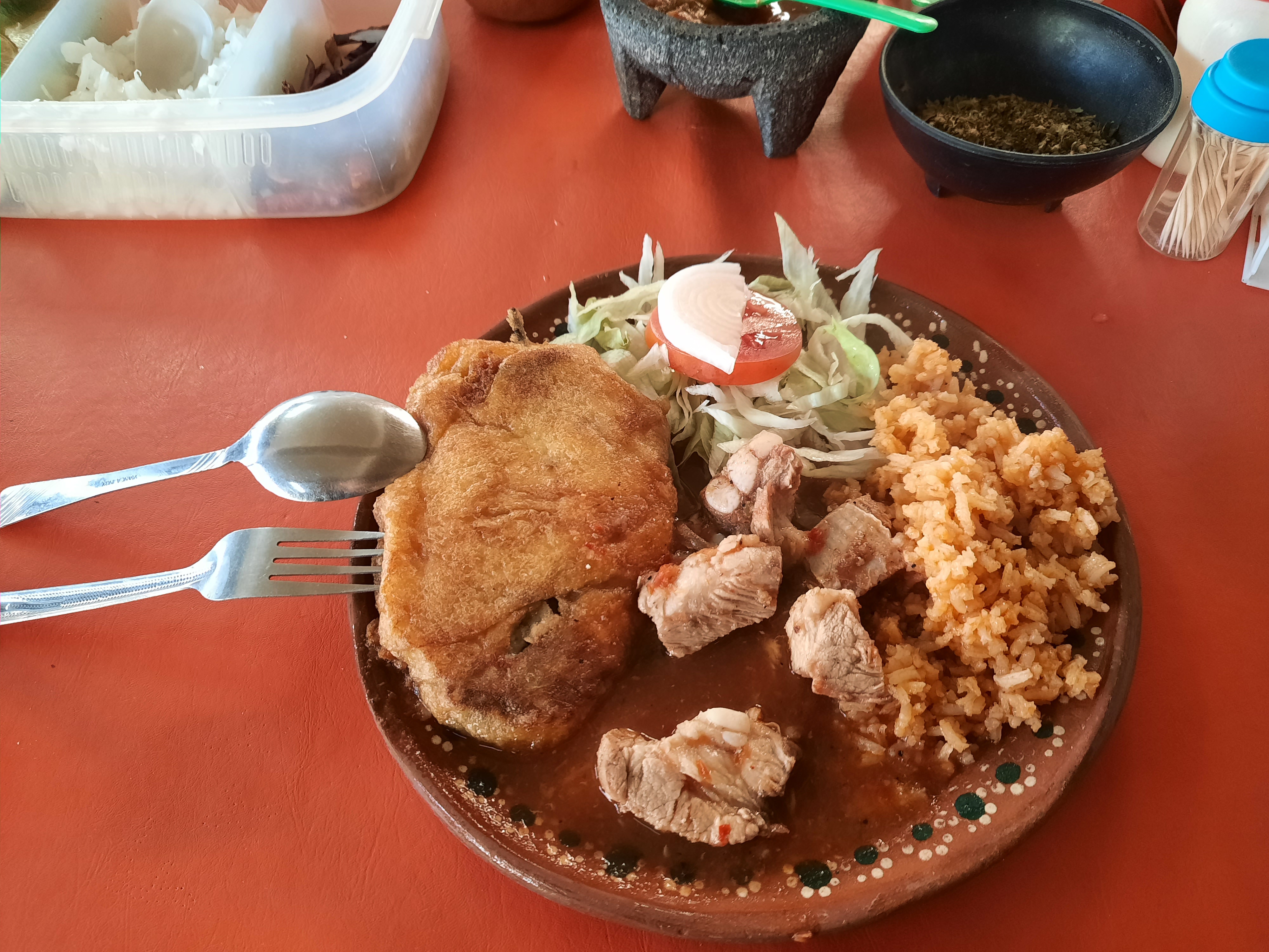 Menuderia y Mariscos RUTH image 2